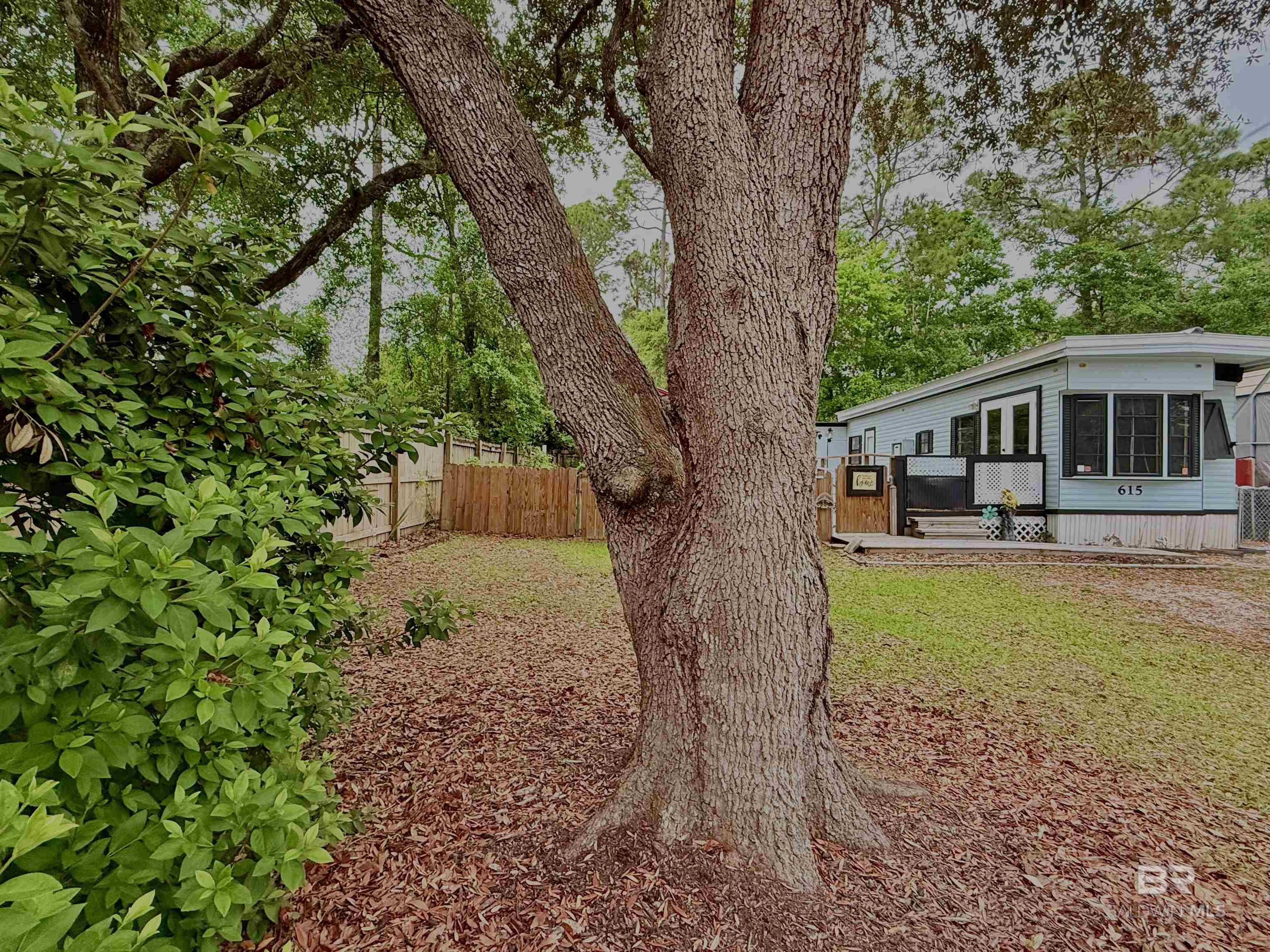 615 Escambia Loop