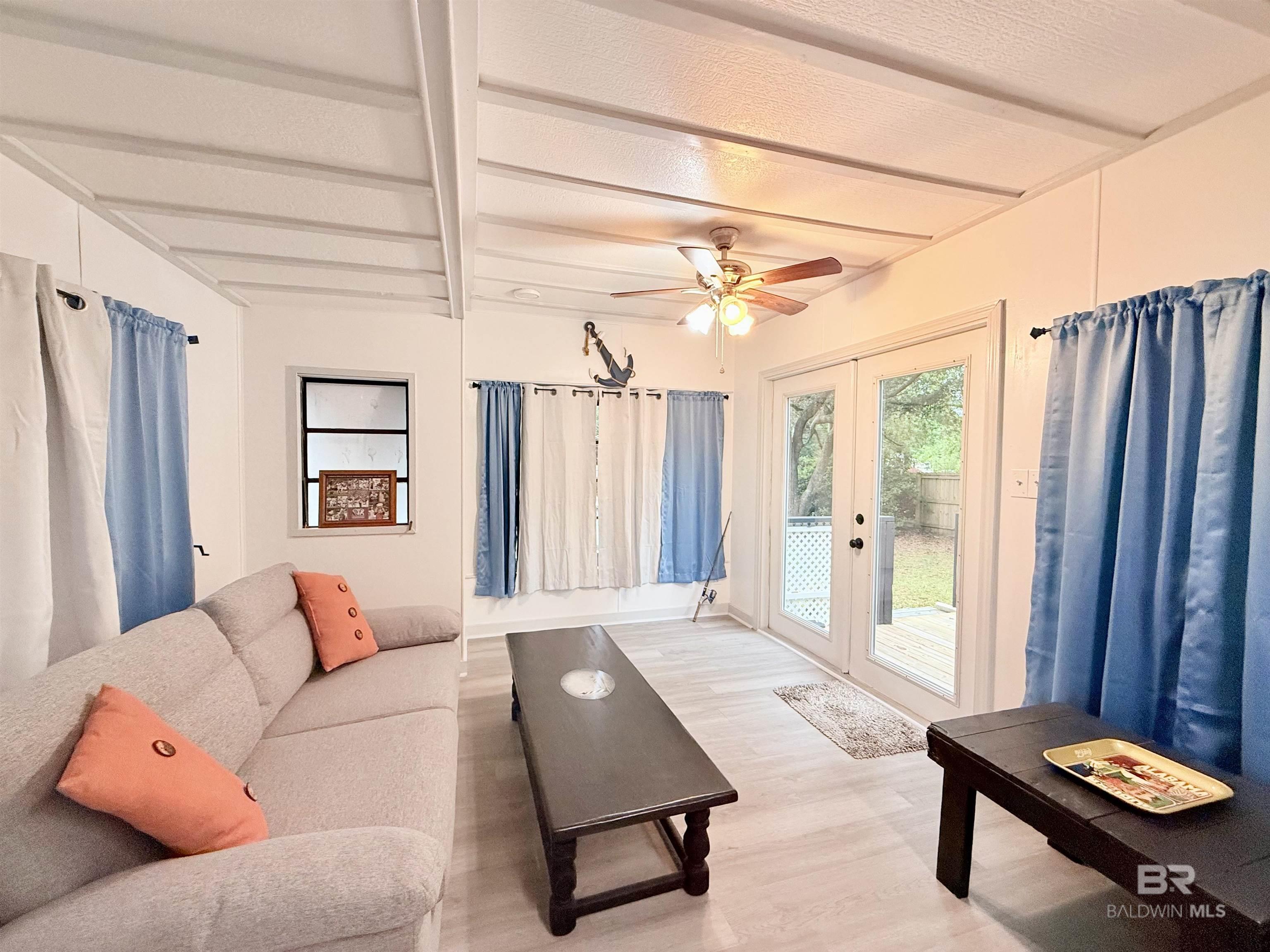 https://zimg.paragon.ice.com/ParagonImages/Property/PG/BCAR/396035/3/0/0/8cc39a539c242cb636570b4927223b70/7/f602afb574c69b8933564f4e16ca7999/396035-13d0265f-8301-47f5-b8ef-55e2eff855ef.JPG
