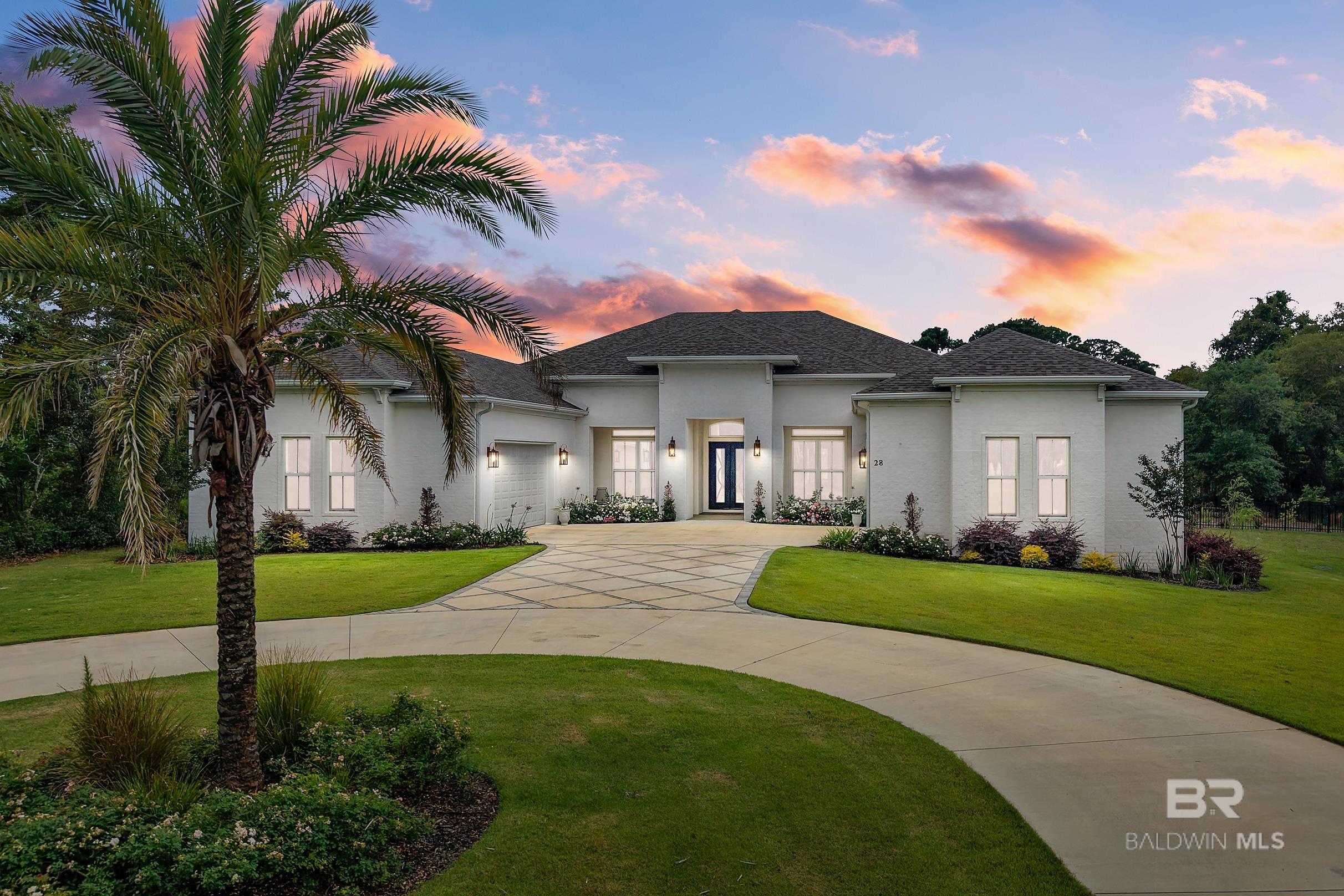 Large Homes for Sale in Gulf Shores