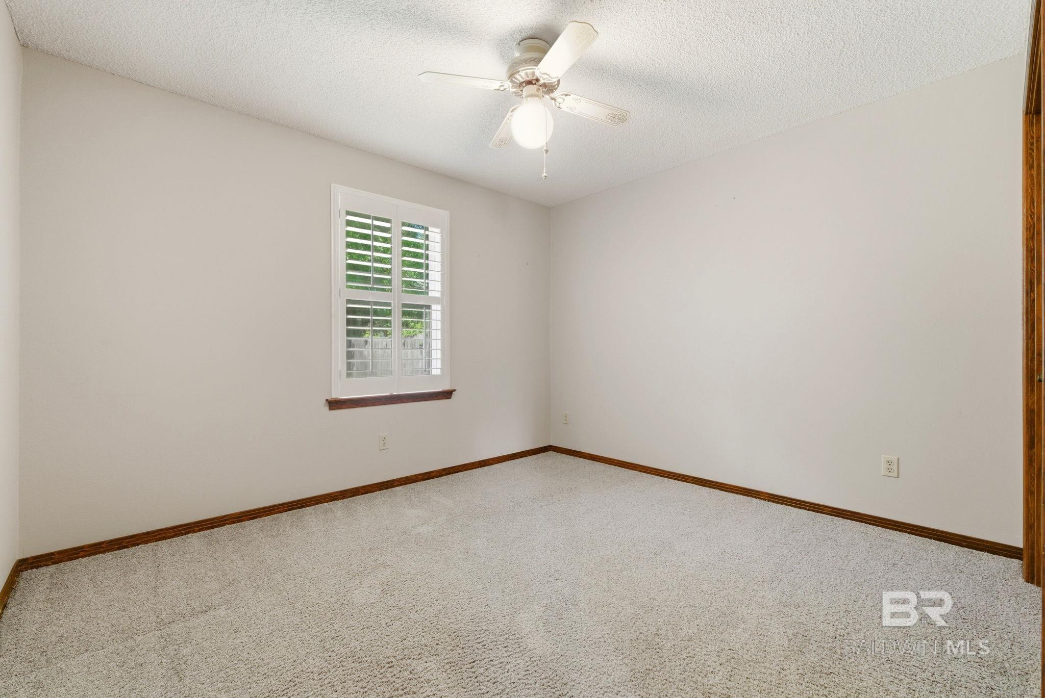 396044 | Photo 22