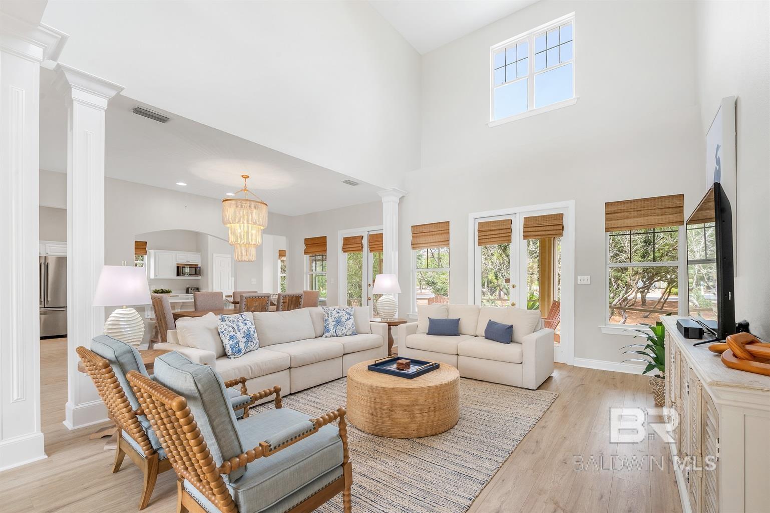 https://zimg.paragon.ice.com/ParagonImages/Property/PG/BCAR/396049/16/0/0/8d2b6b9714d08d050967b825fe332bba/7/27d4451149cd227265302db70d903f23/396049-3750FC91-47E7-47A2-96FC-40AE810A9F2E.JPG