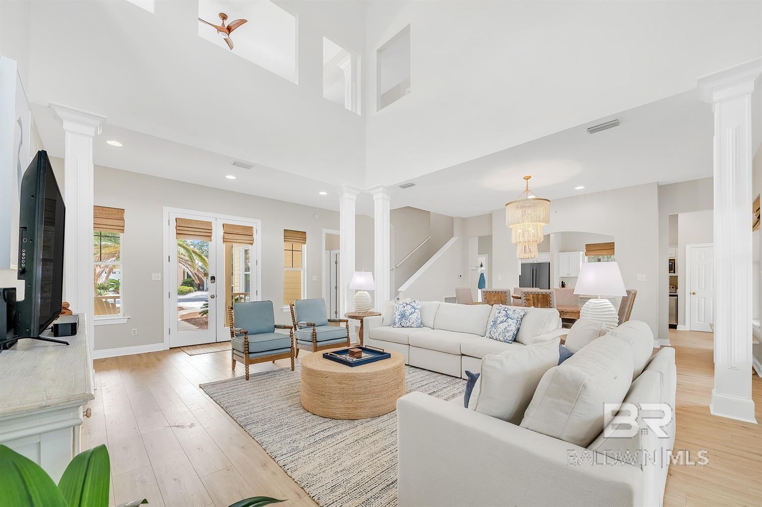 https://zimg.paragon.ice.com/ParagonImages/Property/PG/BCAR/396049/17/0/0/08ce6d8bded6002b43e417989dd1167c/7/27d4451149cd227265302db70d903f23/396049-7CCECA8F-E26A-47A2-A187-566826AB53D7.JPG