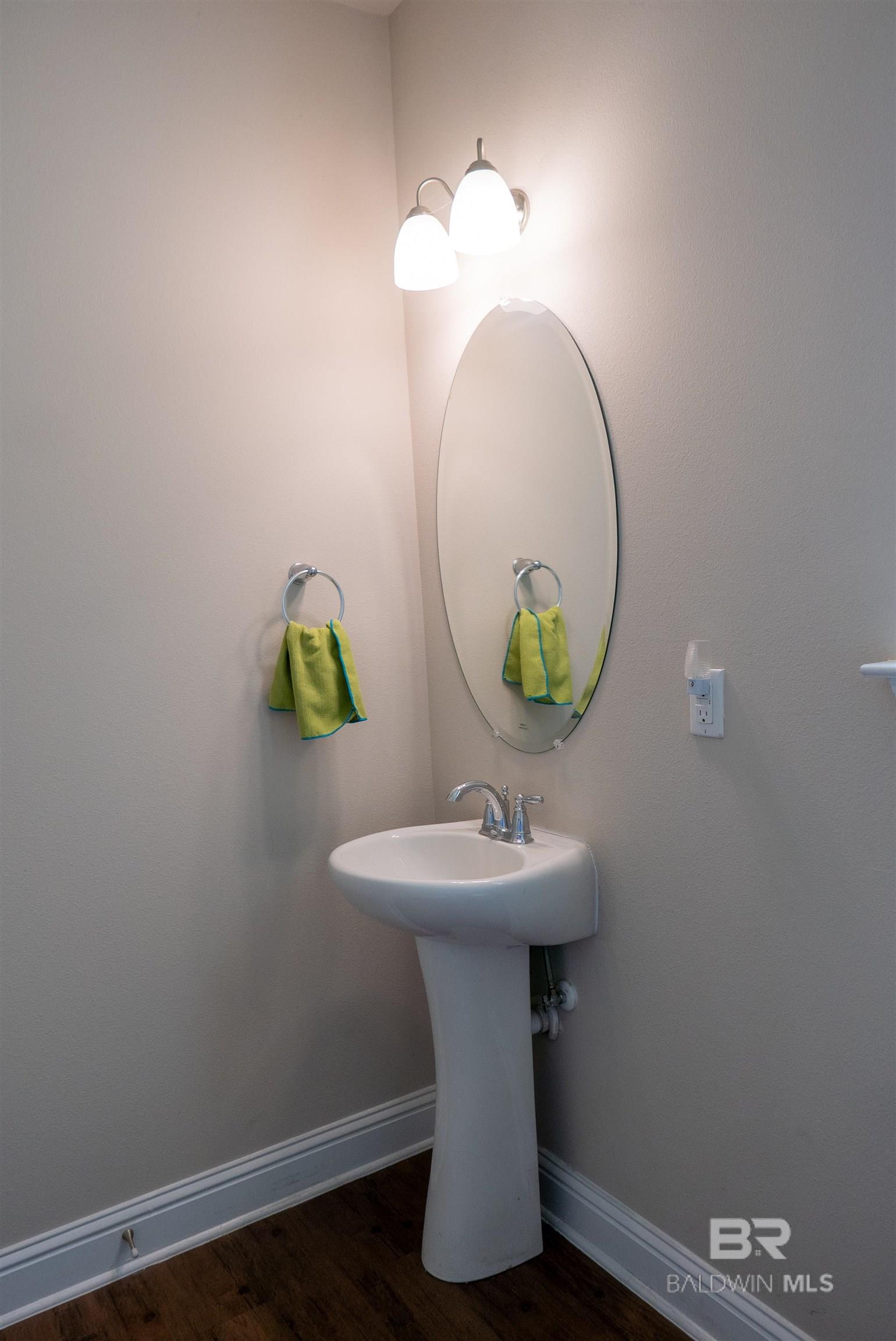 396063 | Photo 12
