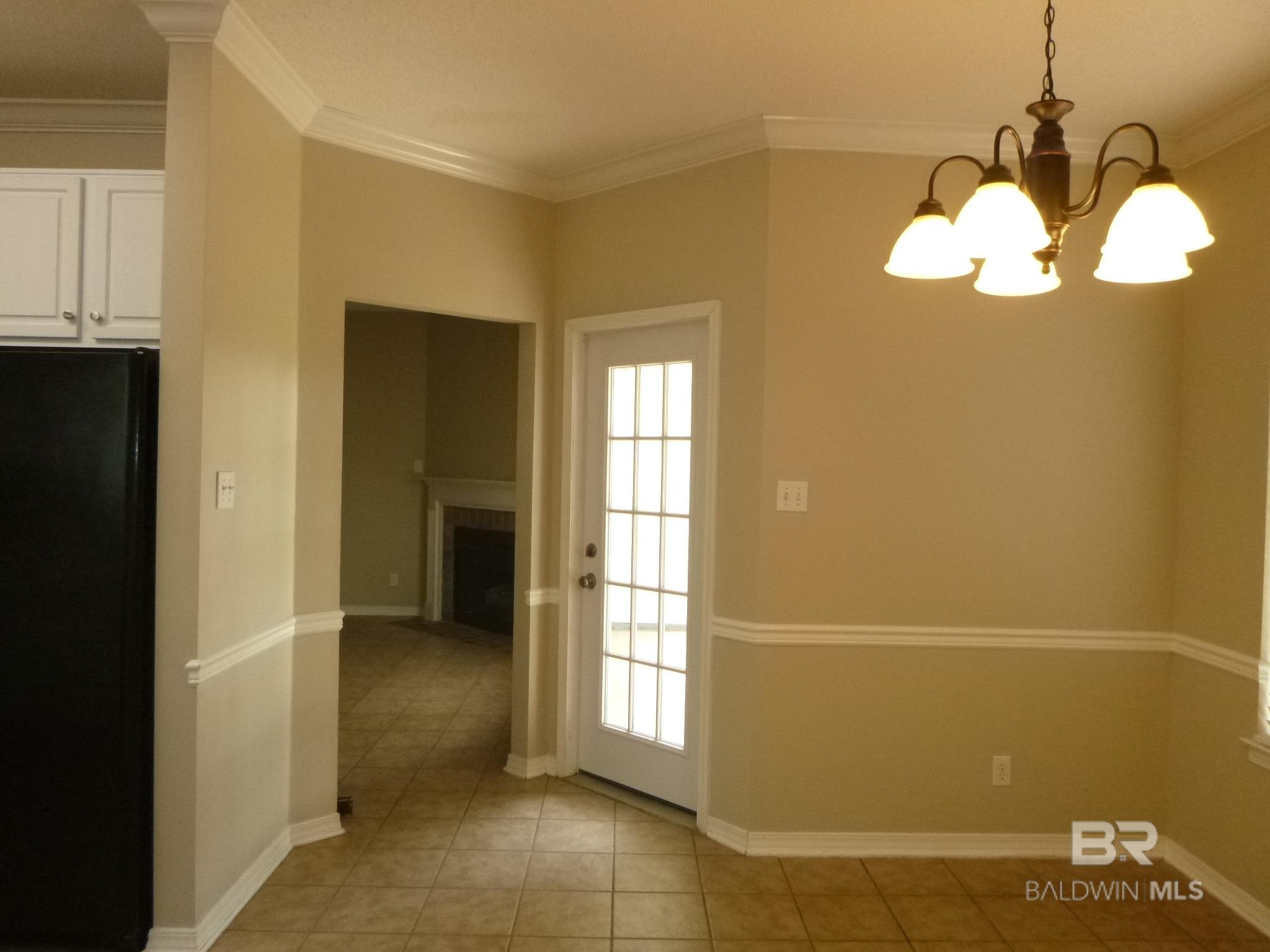 https://zimg.paragon.ice.com/ParagonImages/Property/PG/BCAR/396080/25/0/0/74c8f99f24ad380eff190223840eb000/7/5a3474ae356b634daf01e24414debe2e/396080-93384a78-5e20-4d65-b624-00efdf329645.JPG
