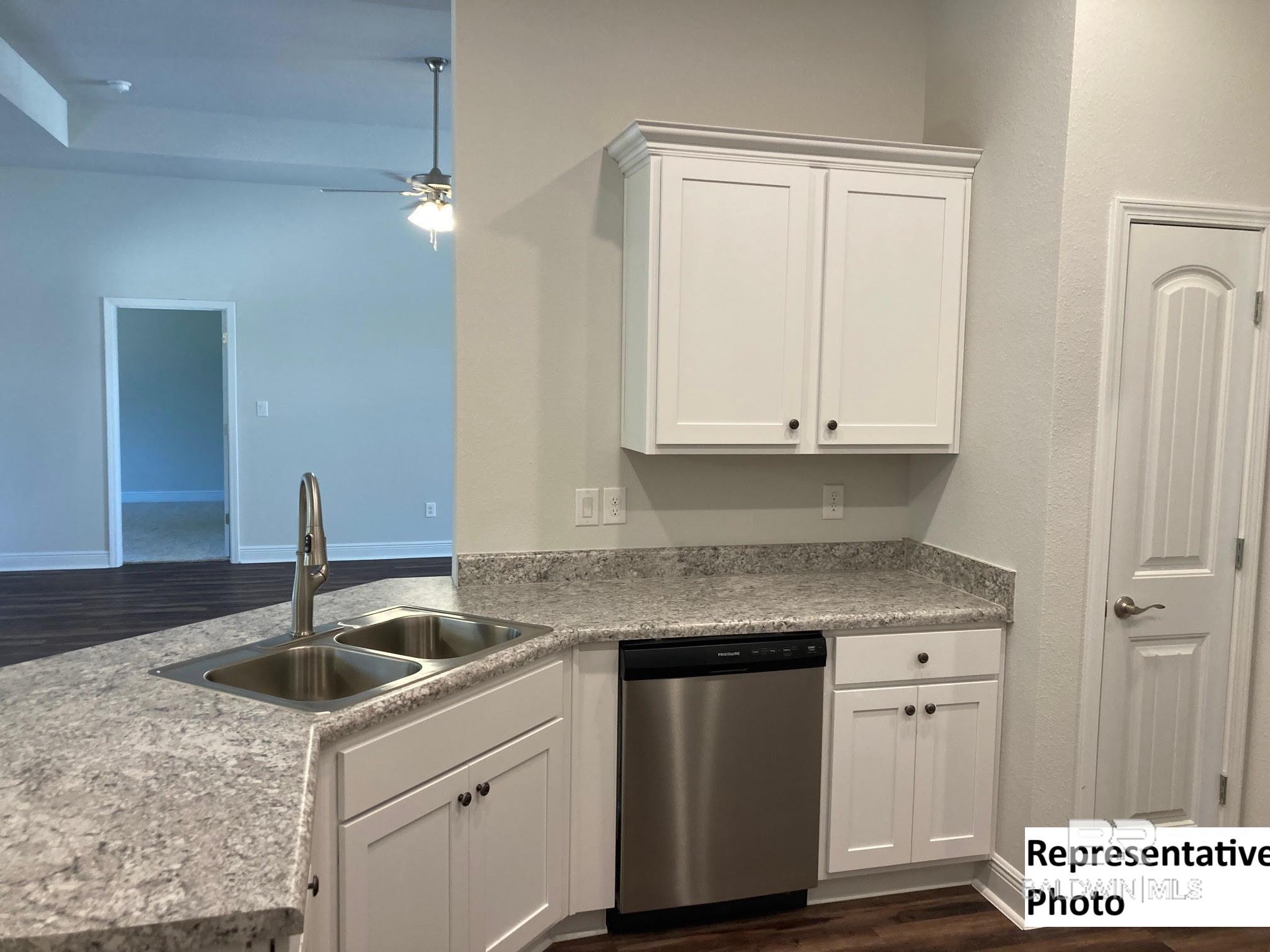 https://zimg.paragon.ice.com/ParagonImages/Property/PG/BCAR/396081/9/0/0/27af667f6d2f094ffc6ce169dd674504/7/f717d13c5a1925ba92bb8c92e1c8f5de/396081-499bdbe2-5ae6-4a99-bd70-8d66683da0bc.JPG