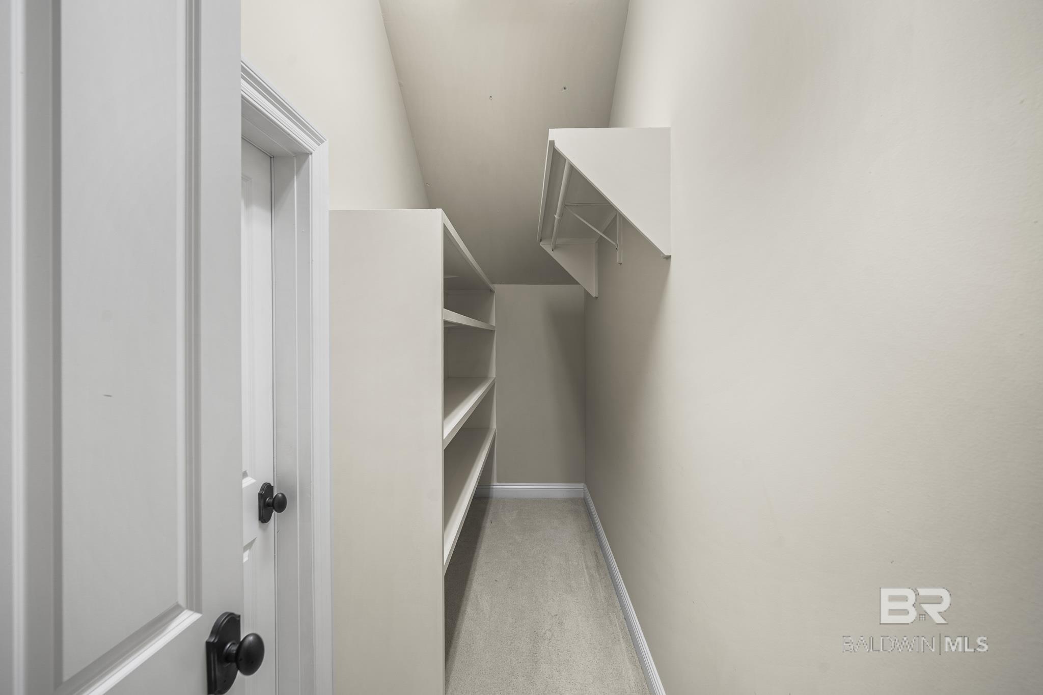 https://zimg.paragon.ice.com/ParagonImages/Property/PG/BCAR/396103/40/0/0/21cdfdea9e451ceae80e8031a0067105/7/41da0cfc536c3341bafbea518381d856/396103-41c17cae-dd1e-471e-beb4-04a824fbd0bf.JPG
