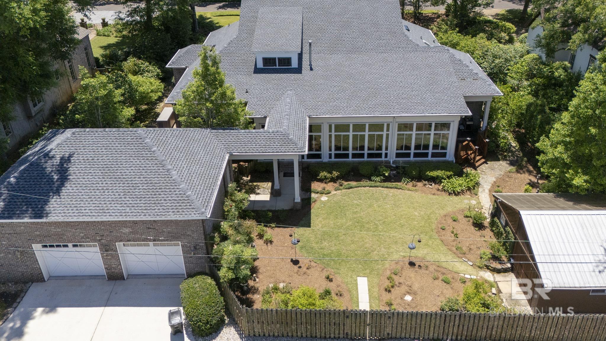https://zimg.paragon.ice.com/ParagonImages/Property/PG/BCAR/396103/60/0/0/46ab1865f0ea651c290667aa6aedc926/7/41da0cfc536c3341bafbea518381d856/396103-1929fc88-dc5a-44af-a71f-bf7fc7152351.JPG