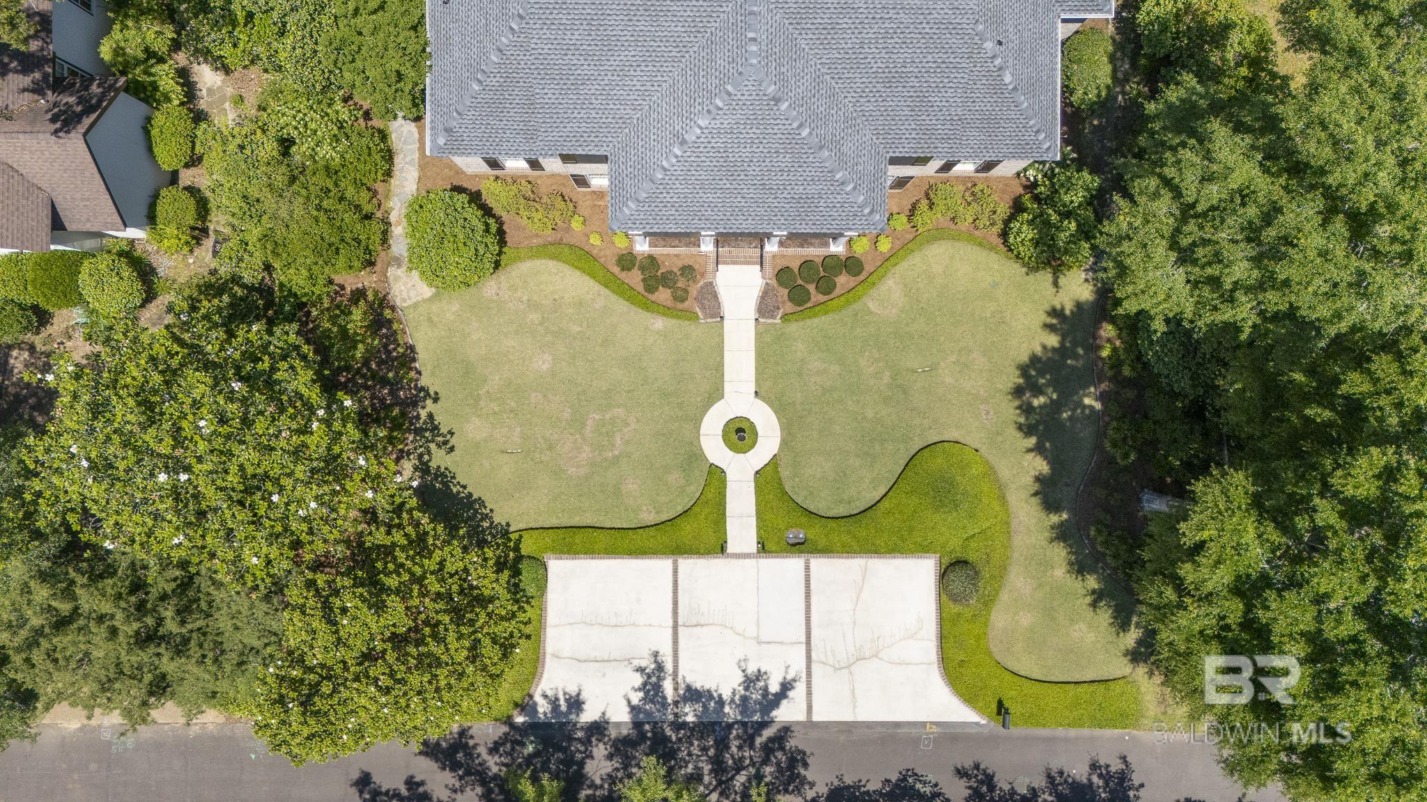 https://zimg.paragon.ice.com/ParagonImages/Property/PG/BCAR/396103/65/0/0/915ae2e808afbef865d1b87e2b995370/7/41da0cfc536c3341bafbea518381d856/396103-86f3304e-5a50-4785-b532-4c3b0a86a63a.JPG