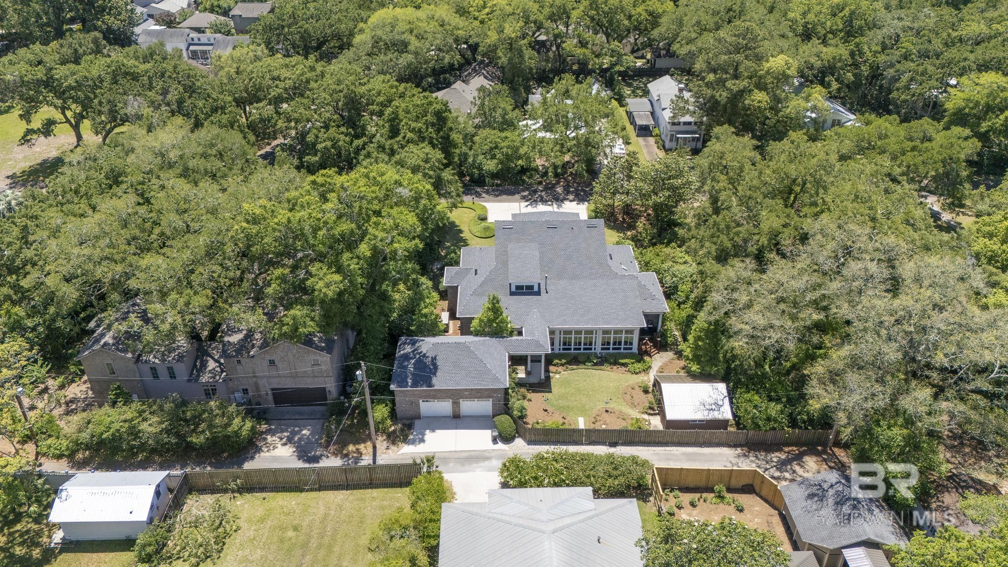 https://zimg.paragon.ice.com/ParagonImages/Property/PG/BCAR/396103/69/0/0/d2ab3120879239559c4e753b8b375194/7/41da0cfc536c3341bafbea518381d856/396103-781e85ba-776b-46c2-ac90-906b6e488cfc.JPG