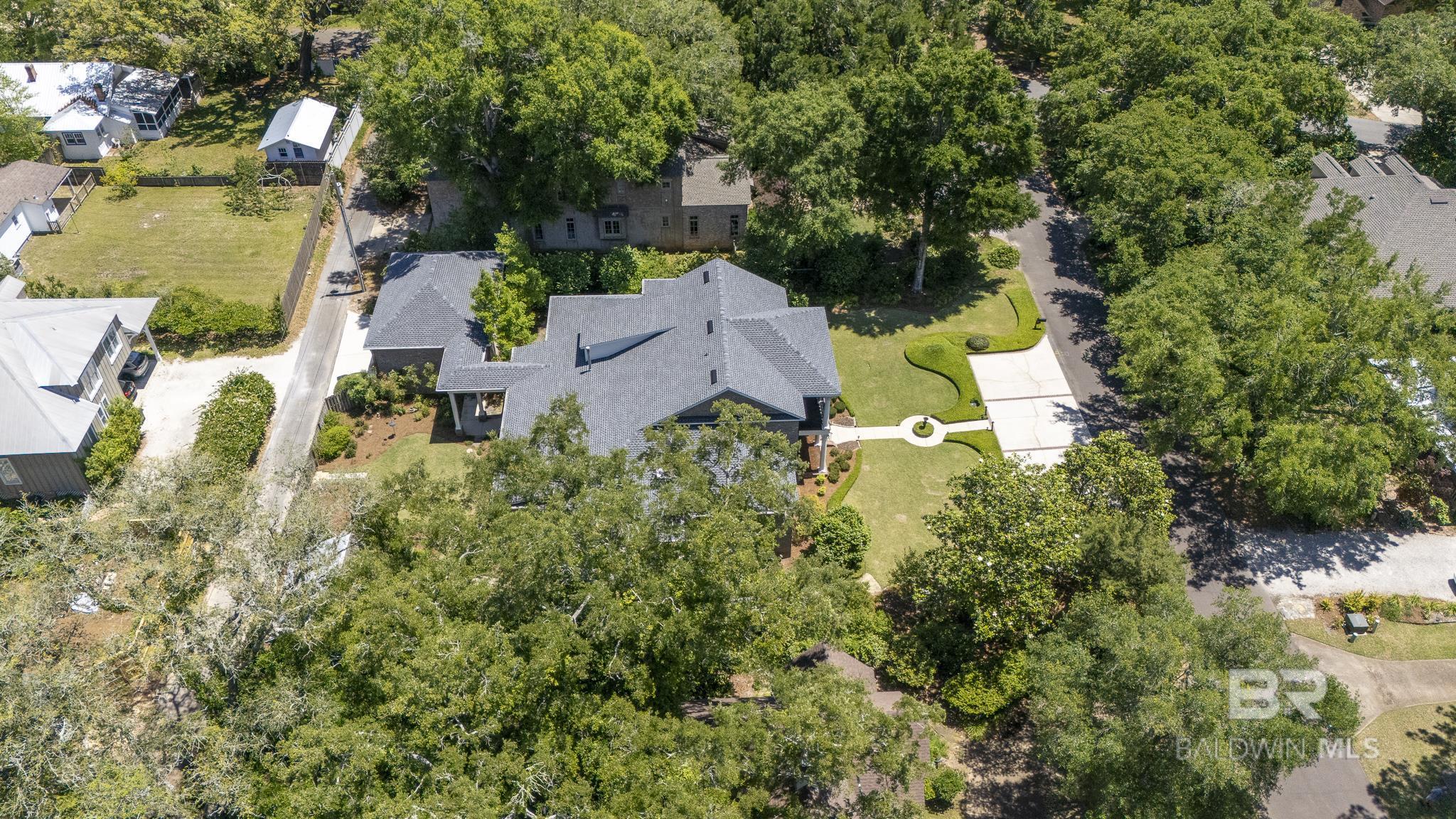 https://zimg.paragon.ice.com/ParagonImages/Property/PG/BCAR/396103/71/0/0/441c7fc01554da95cba20272d7b00916/7/41da0cfc536c3341bafbea518381d856/396103-69d4ff0f-d5a8-4f4e-8da0-3c228f067afd.JPG