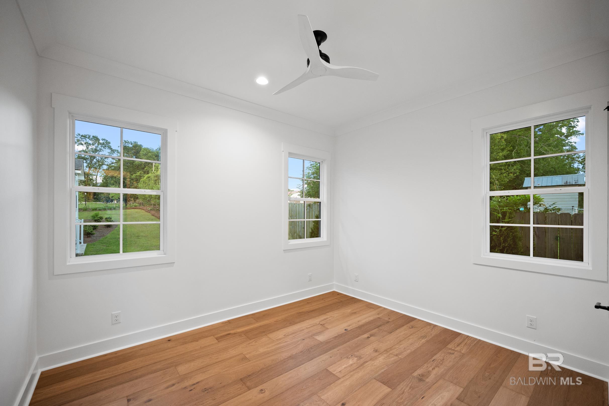 396111 | Photo 22