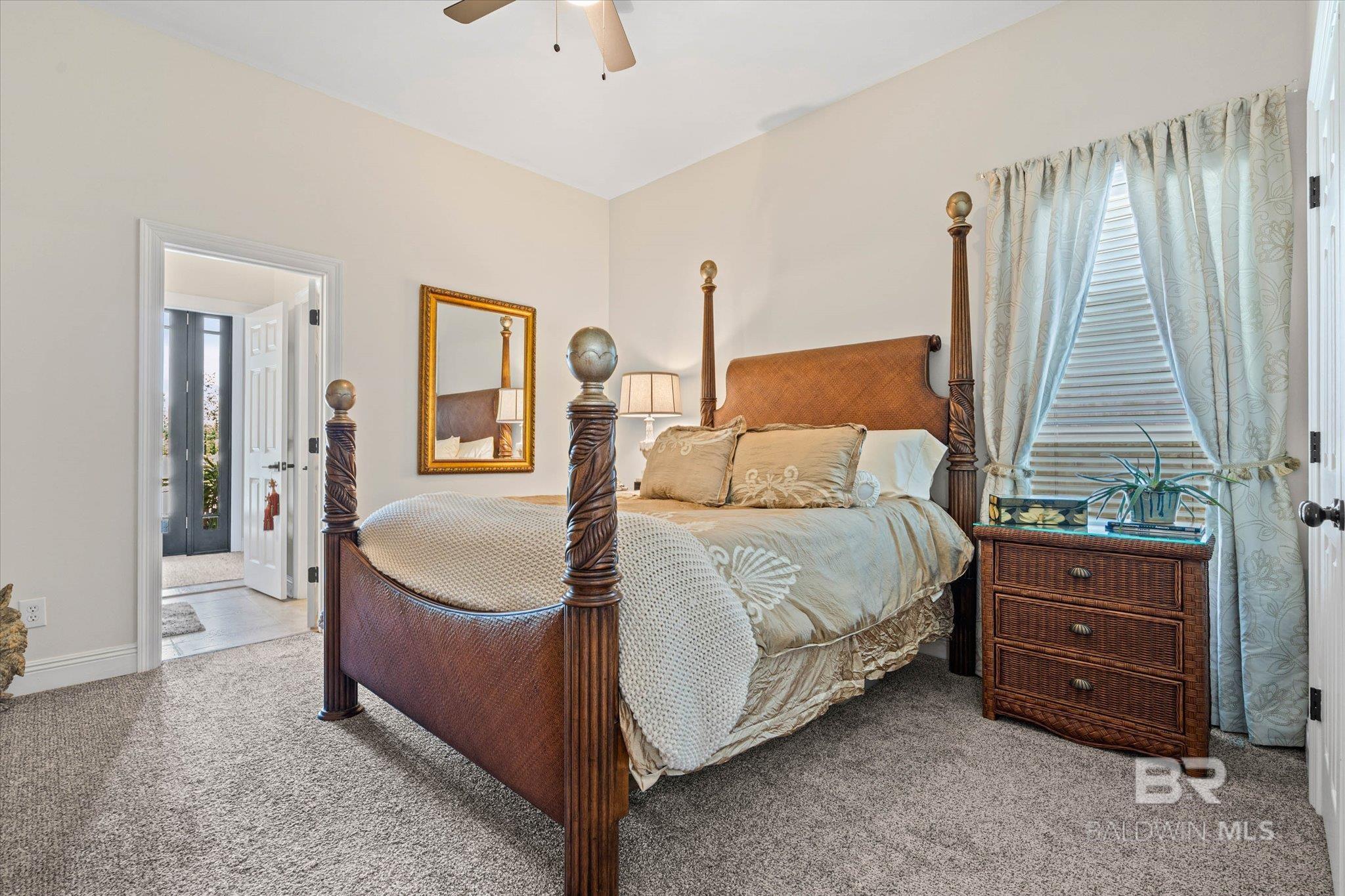 https://zimg.paragon.ice.com/ParagonImages/Property/PG/BCAR/396118/17/0/0/ce04692291d7a6a91bcdaf9431a702f9/7/8ea8e8fb99d2c3d35e0c736d2b77a0b2/396118-b533484f-1afb-4f28-b9d1-f463c1a1c579.JPG