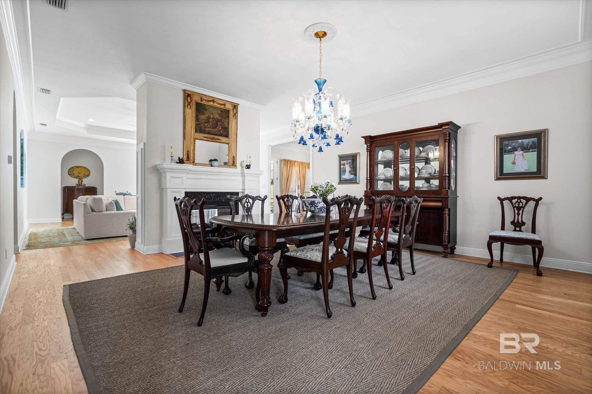 https://zimg.paragon.ice.com/ParagonImages/Property/PG/BCAR/396118/3/0/0/e92e282e80a22a989b4fb930205f5a4f/7/8ea8e8fb99d2c3d35e0c736d2b77a0b2/396118-e27f2138-6193-48f5-ba44-ded10f6f9d90.JPG