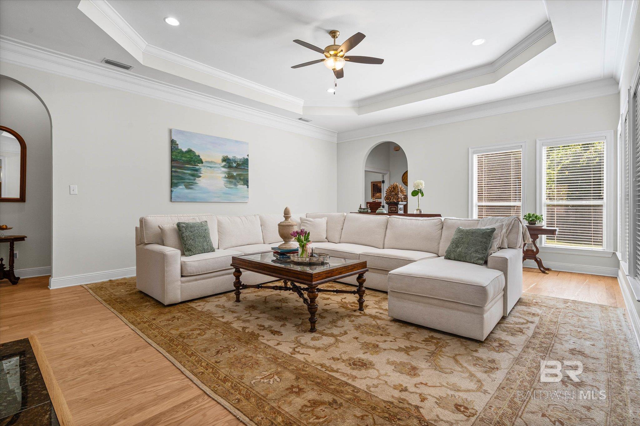 https://zimg.paragon.ice.com/ParagonImages/Property/PG/BCAR/396118/5/0/0/2c7e6fd23b5032645d0f15d13344a652/7/8ea8e8fb99d2c3d35e0c736d2b77a0b2/396118-d5b0a422-bff4-45bd-b08e-645ba9801564.JPG