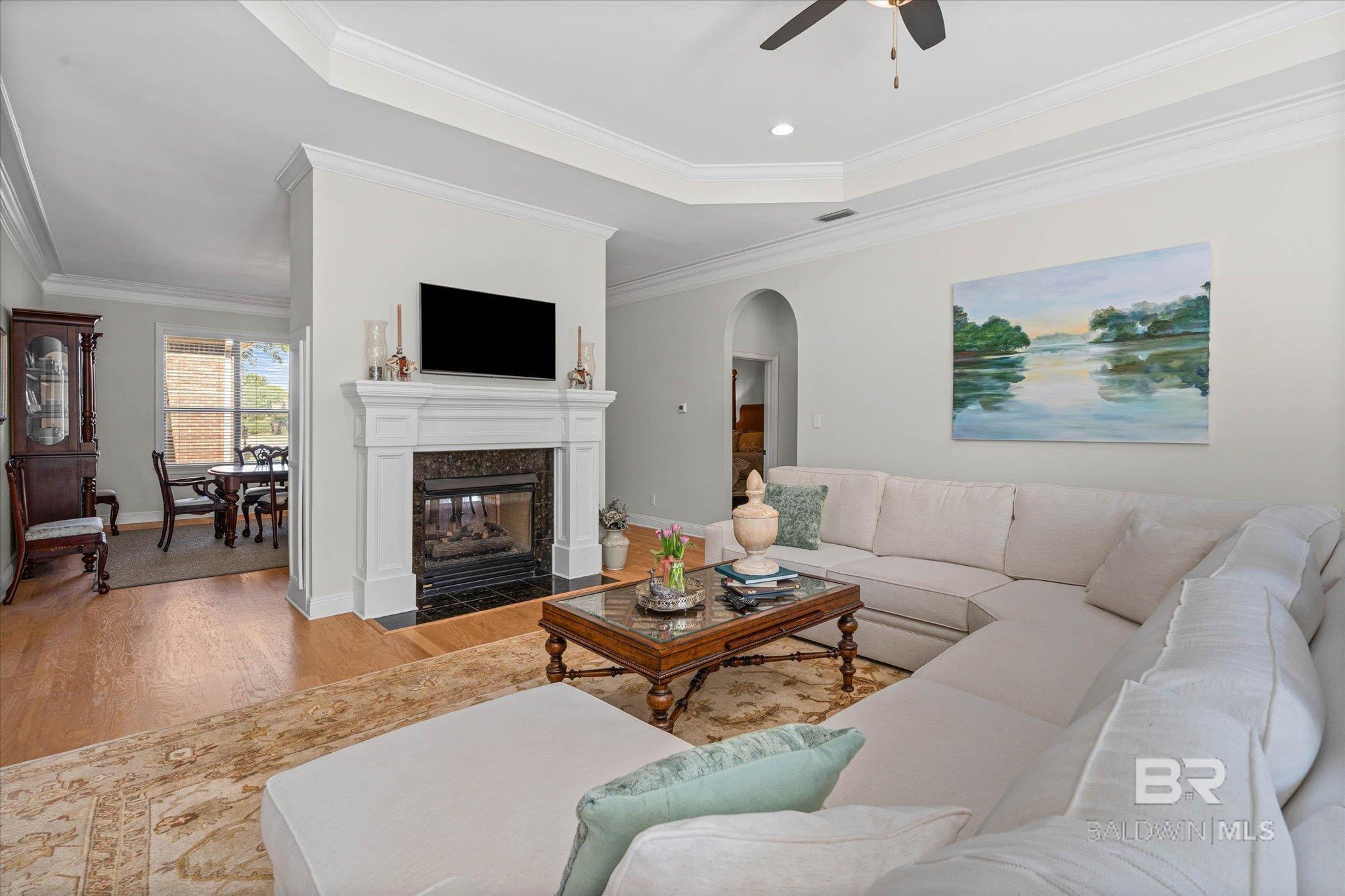https://zimg.paragon.ice.com/ParagonImages/Property/PG/BCAR/396118/7/0/0/e4623ec23ab1e809176c1edc543293d8/7/8ea8e8fb99d2c3d35e0c736d2b77a0b2/396118-a5bd0906-06b9-4845-b37c-fc7ac1229124.JPG