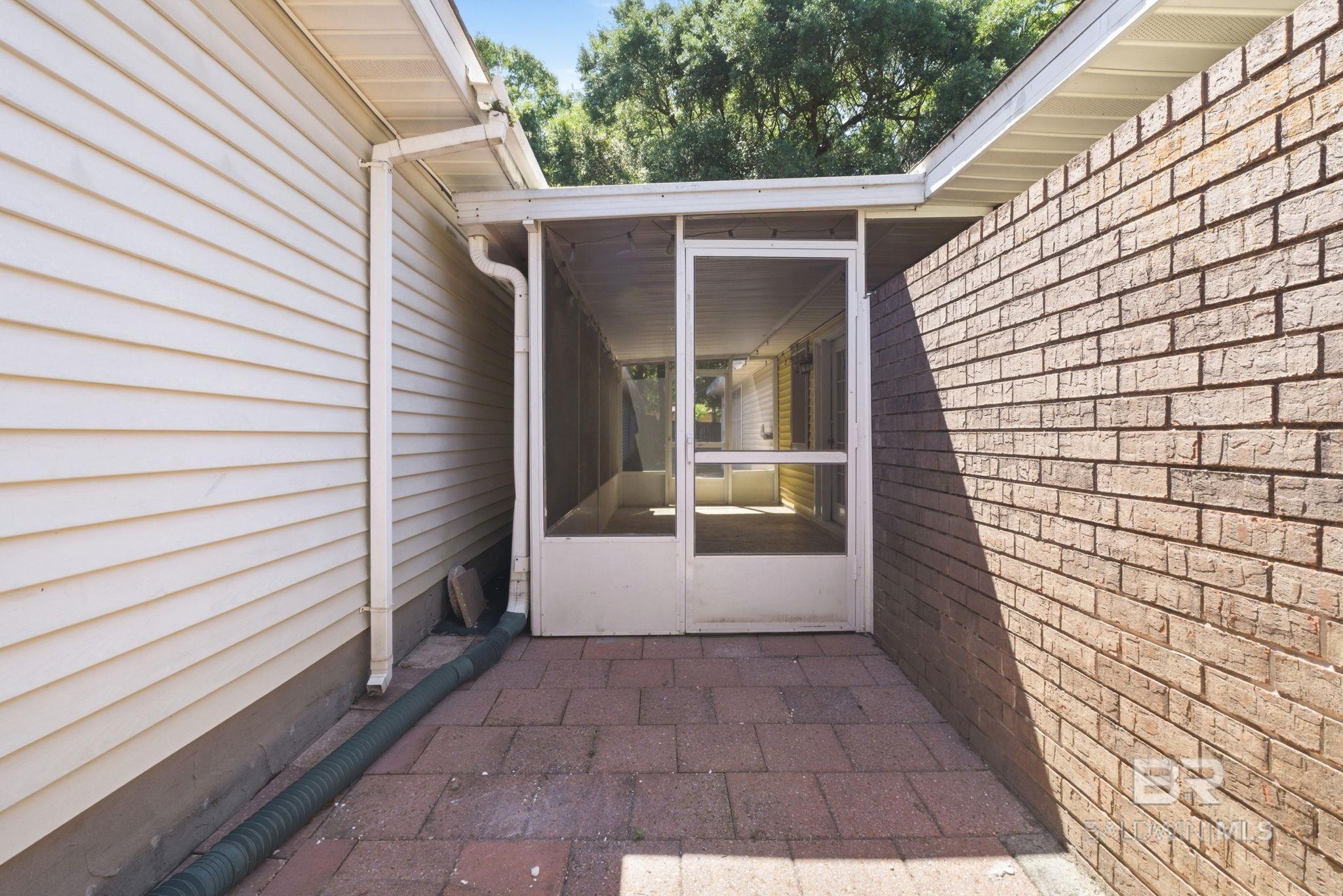 https://zimg.paragon.ice.com/ParagonImages/Property/PG/BCAR/396127/25/0/0/818063e654aabcbe9356e45b2bd308a5/7/da4d3245f70af51a00a50bf180e2a820/396127-61038dbf-ba6f-47bd-b512-24aaf68c7281.JPG