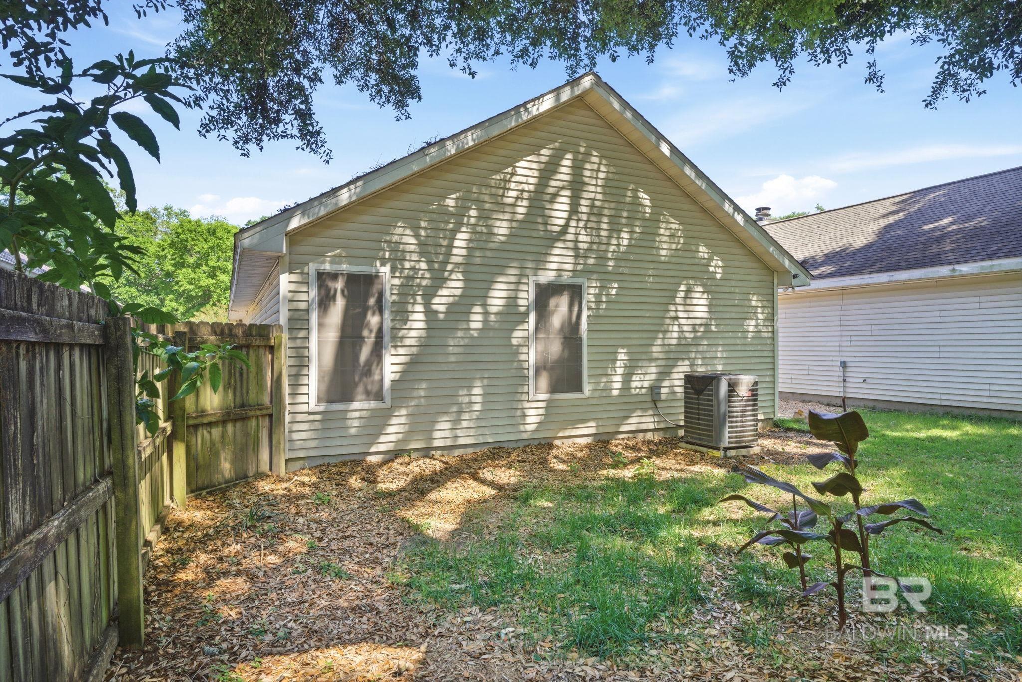 https://zimg.paragon.ice.com/ParagonImages/Property/PG/BCAR/396127/29/0/0/49697fb703c3803a8c41e659ea116547/7/da4d3245f70af51a00a50bf180e2a820/396127-a2608167-4c7e-40fe-b5fd-1a6010fa8ed6.JPG