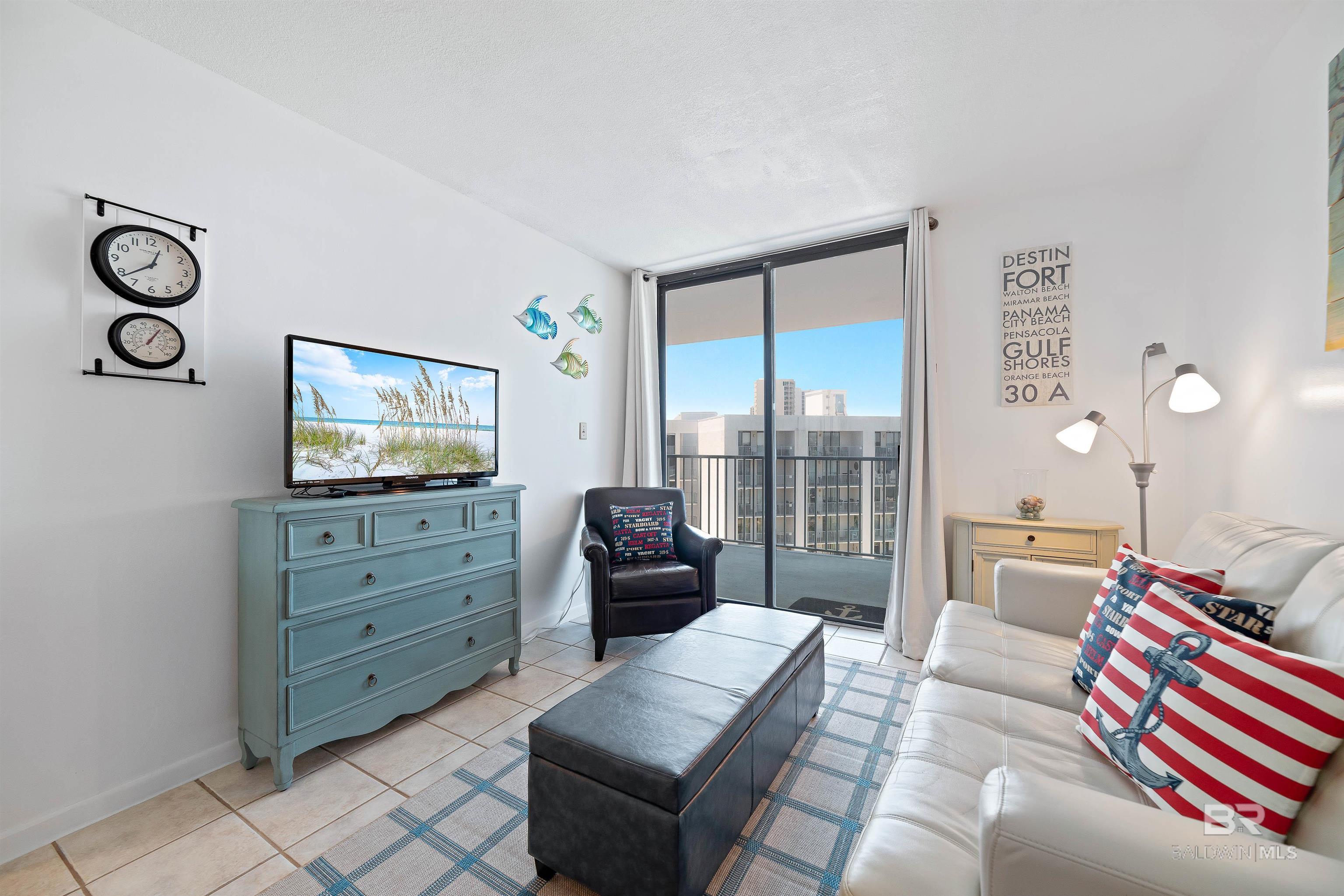 https://zimg.paragon.ice.com/ParagonImages/Property/PG/BCAR/396130/13/0/0/8ee2383e0a96d0a13d7de34d6b2685e5/7/268363a72b4f6ddfbd6a75b4b8330f93/396130-d1fd3f30-3166-42ab-b93e-313bbdf19112.JPG