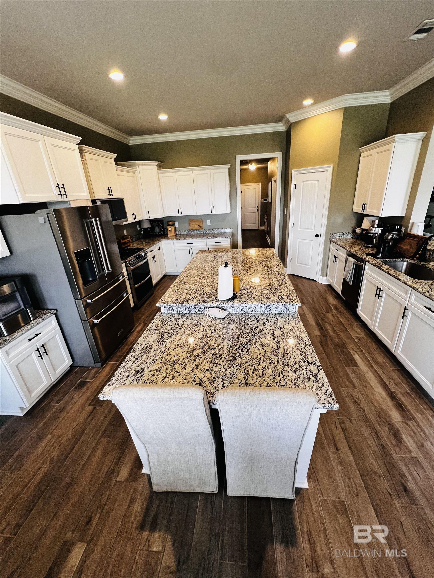 https://zimg.paragon.ice.com/ParagonImages/Property/PG/BCAR/396132/7/0/0/21e6cea7e2a9cbc383af2ca1fd223d6d/7/d5ed00960a9967c80ddfe19eed8aaf8c/396132-b564e873-5b41-472f-bf21-08d6b184dd5e.JPG