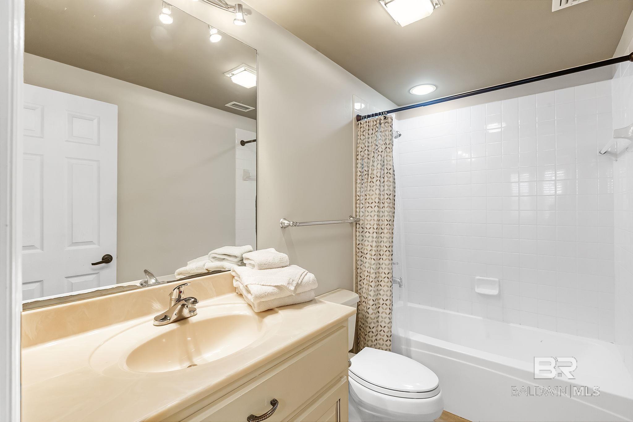 https://zimg.paragon.ice.com/ParagonImages/Property/PG/BCAR/396133/24/0/0/e7995ca408ad10c32bfe2579f1590f04/7/c5b88af1496b68072c436a88b2373cb0/396133-c9016ac0-dfd2-4723-83e1-8e30fb65a9c0.JPG