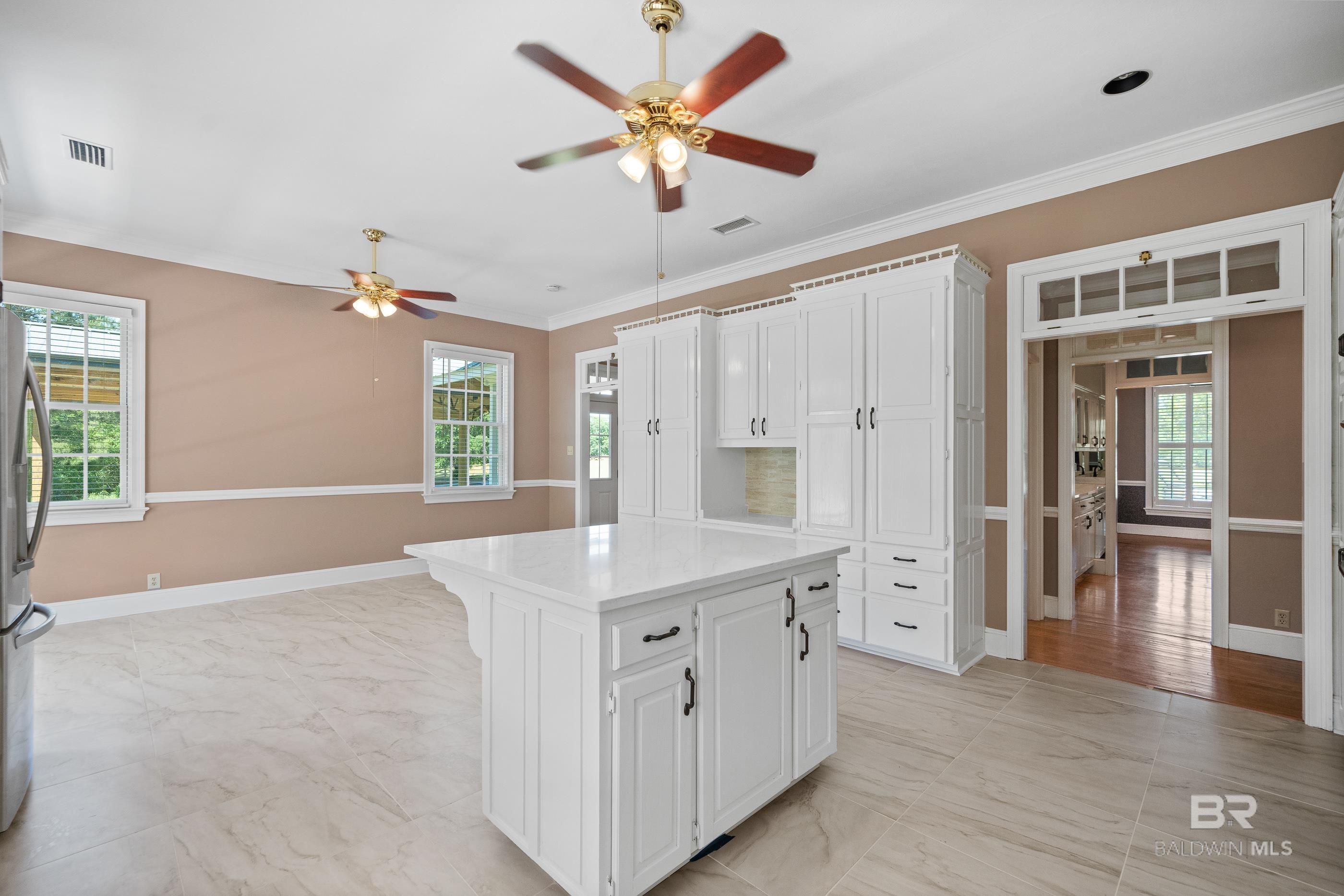 https://zimg.paragon.ice.com/ParagonImages/Property/PG/BCAR/396134/24/0/0/0ce70673960071d77a973e38dc6f94ba/7/dfb3cff1a7edbc8d3dd278888d0749ad/396134-43304dfe-a63c-4d47-be5d-5bf9cf078736.JPG
