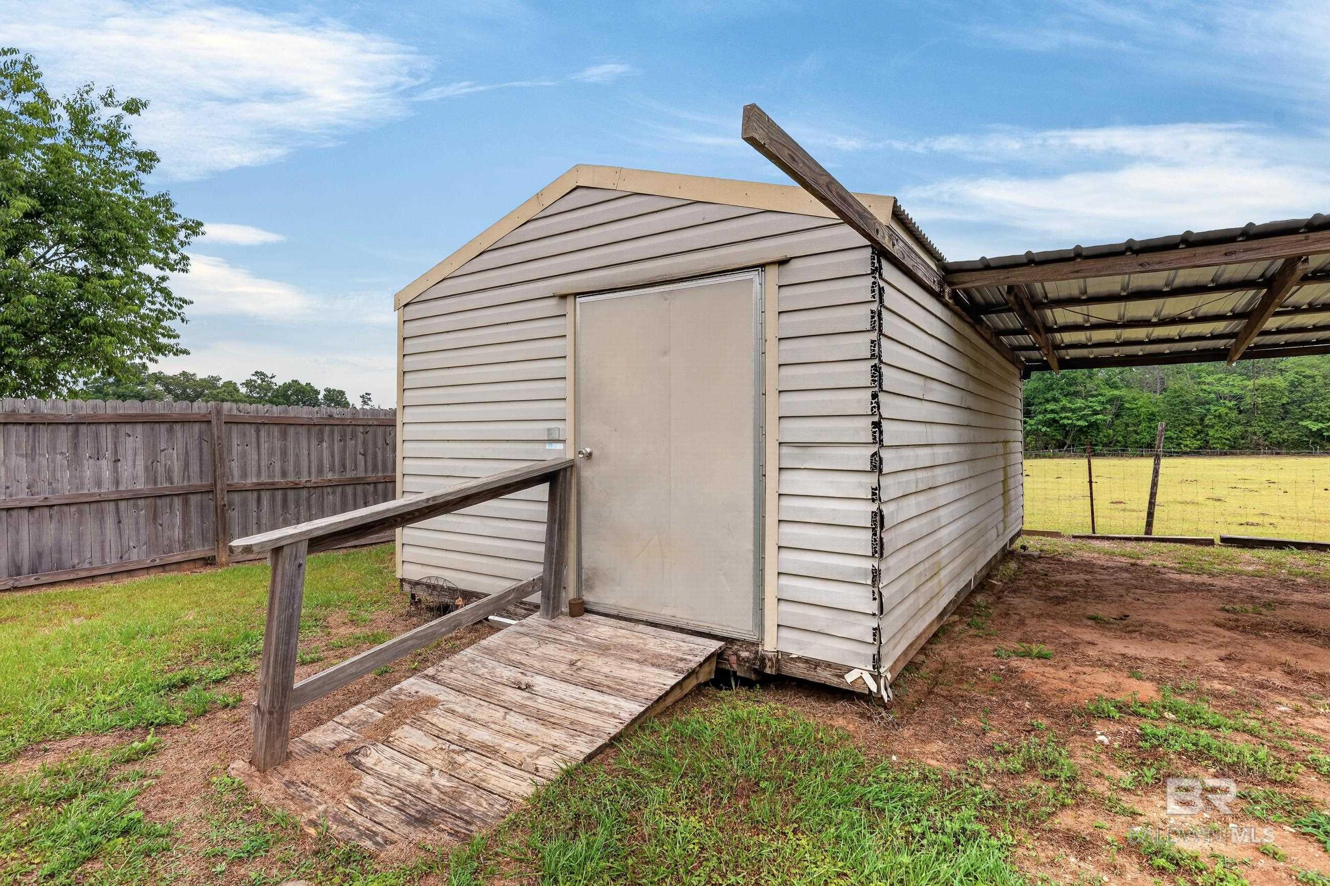 https://zimg.paragon.ice.com/ParagonImages/Property/PG/BCAR/396137/13/0/0/8876f3ac803bc4232fac0c6081f537ed/7/00ae9acc52bdf228baa97ede553d3a00/396137-595e82e5-db2a-4898-8e73-68380c4e2ea0.JPG