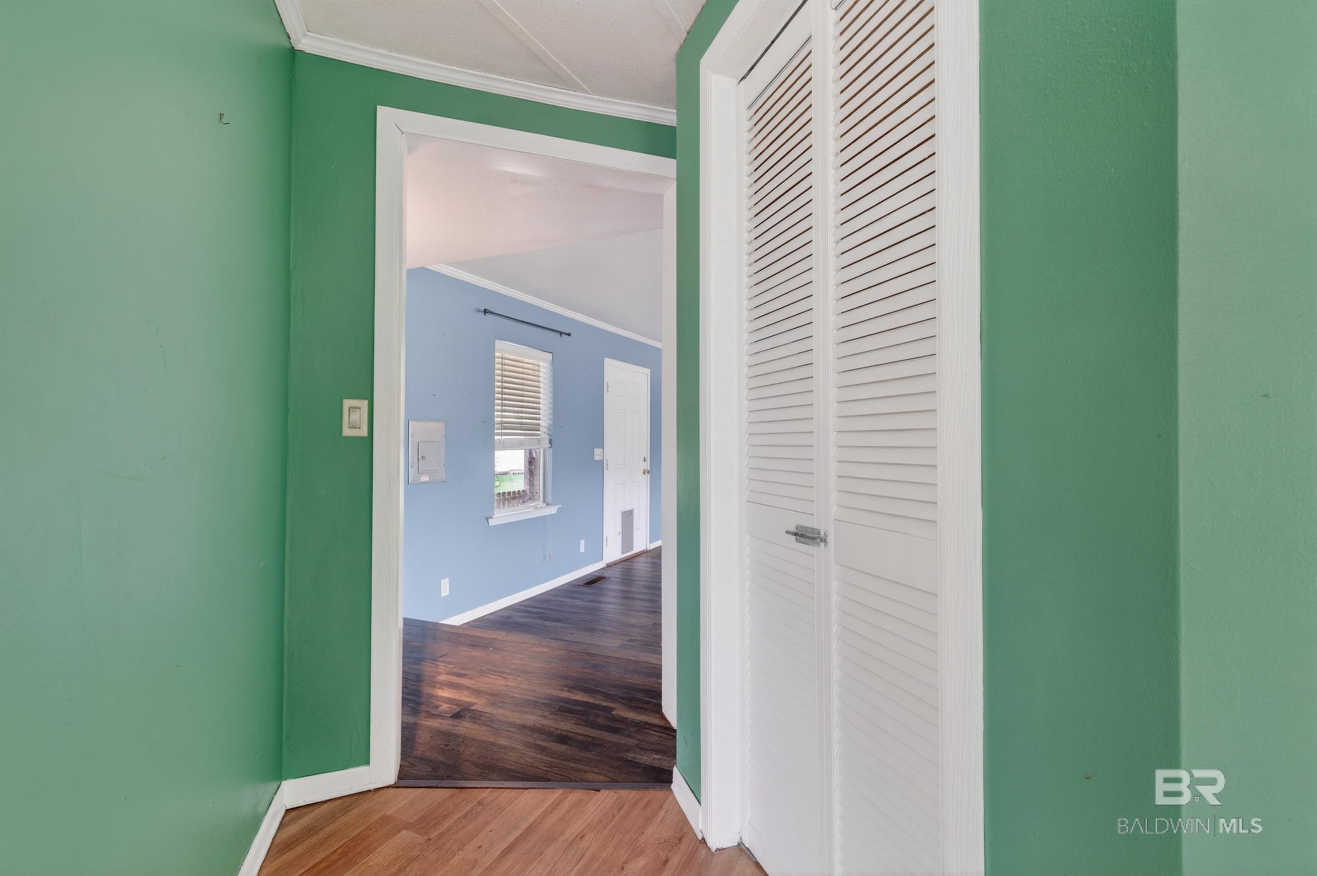 https://zimg.paragon.ice.com/ParagonImages/Property/PG/BCAR/396137/29/0/0/e7bab206a0be2629ef294107e4122260/7/00ae9acc52bdf228baa97ede553d3a00/396137-4dd8586d-f932-44df-b5a5-2f2fcf7da00e.JPG