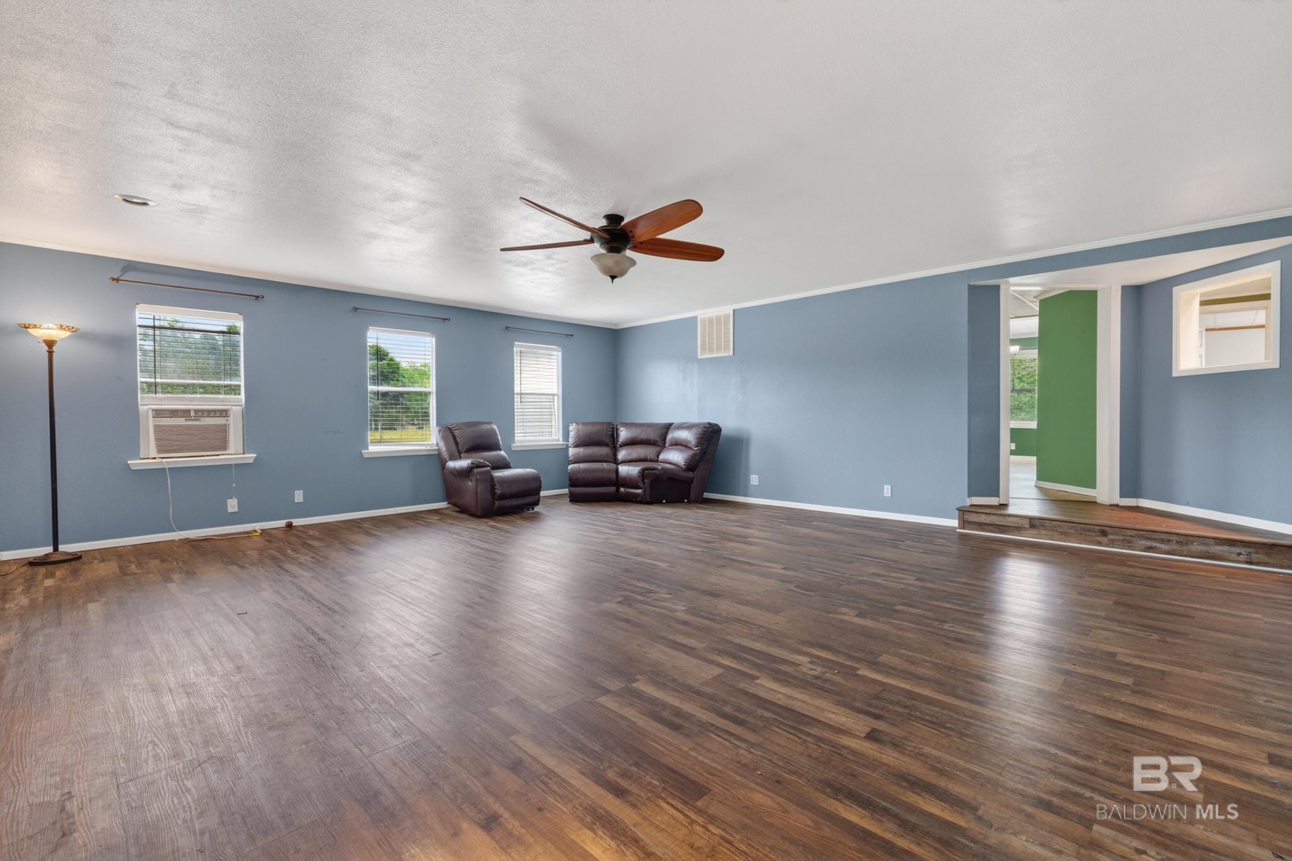 https://zimg.paragon.ice.com/ParagonImages/Property/PG/BCAR/396137/31/0/0/c38221bbe321f861392611acde1dc6a3/7/00ae9acc52bdf228baa97ede553d3a00/396137-af87a5db-45ac-49d6-b516-82ff19bc5440.JPG