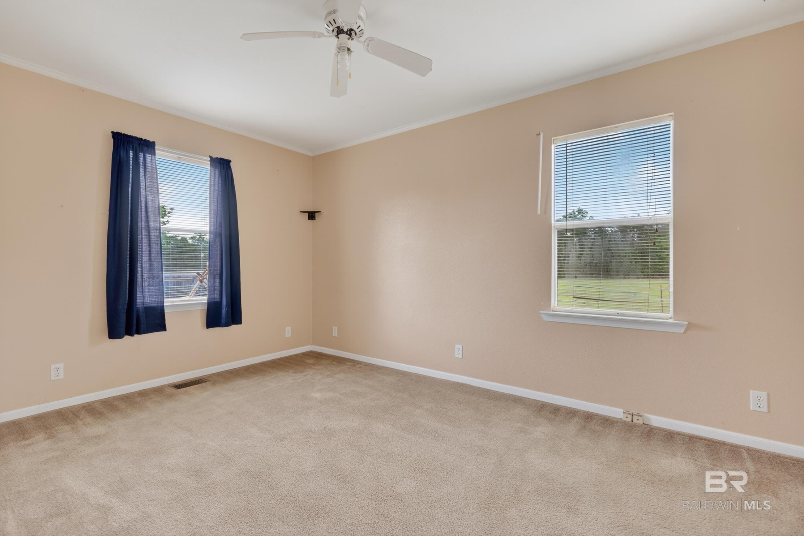 https://zimg.paragon.ice.com/ParagonImages/Property/PG/BCAR/396137/52/0/0/74ad2076cf956dc3c570fd4696e68ebc/7/00ae9acc52bdf228baa97ede553d3a00/396137-6f70cfe8-0872-41ce-945a-754b0e04b215.JPG