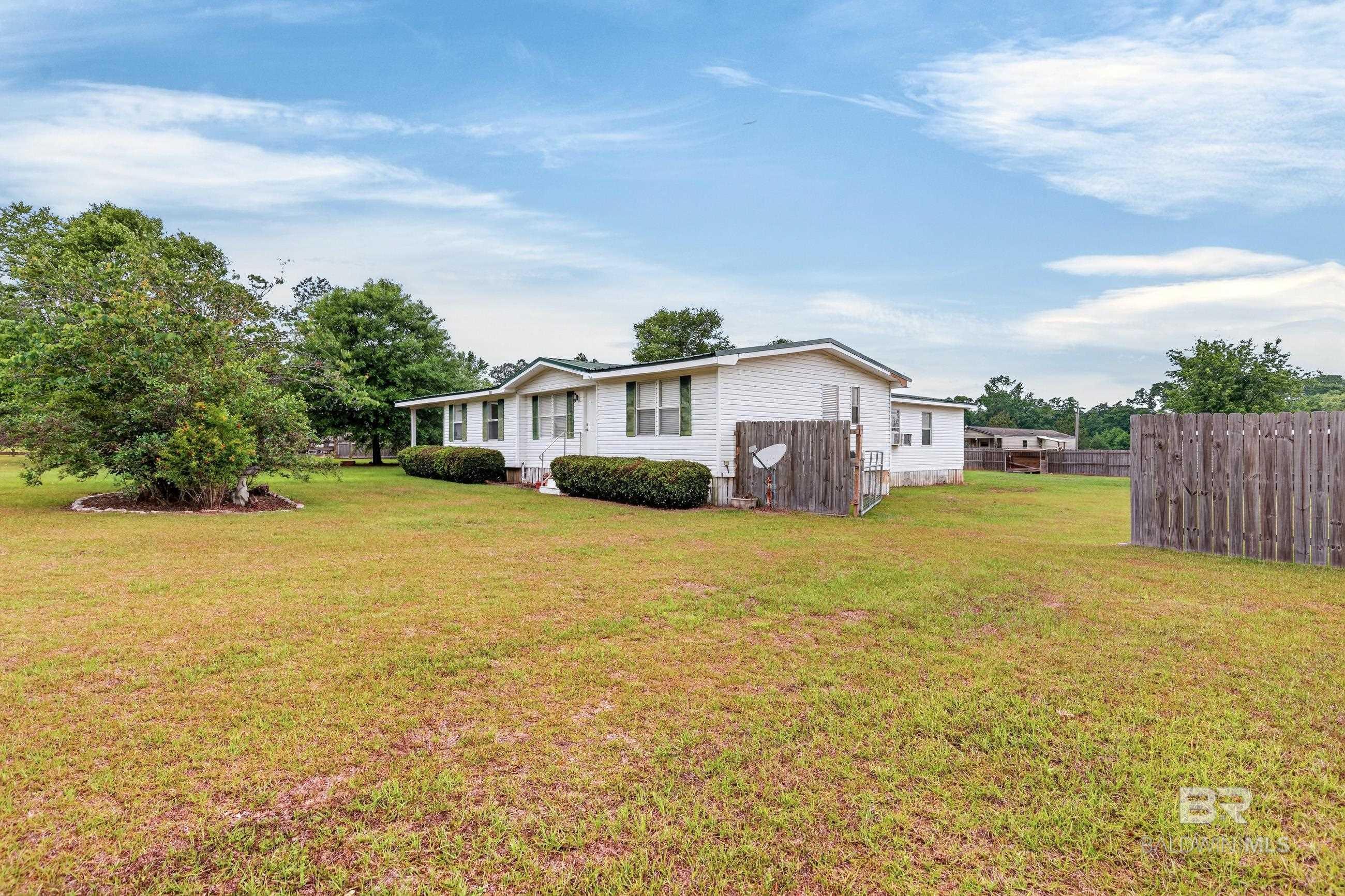 https://zimg.paragon.ice.com/ParagonImages/Property/PG/BCAR/396137/6/0/0/ca9d56fb9314677c2396d46262dc571d/7/00ae9acc52bdf228baa97ede553d3a00/396137-5b5fbdd3-6d06-463d-8916-15b6316290ff.JPG