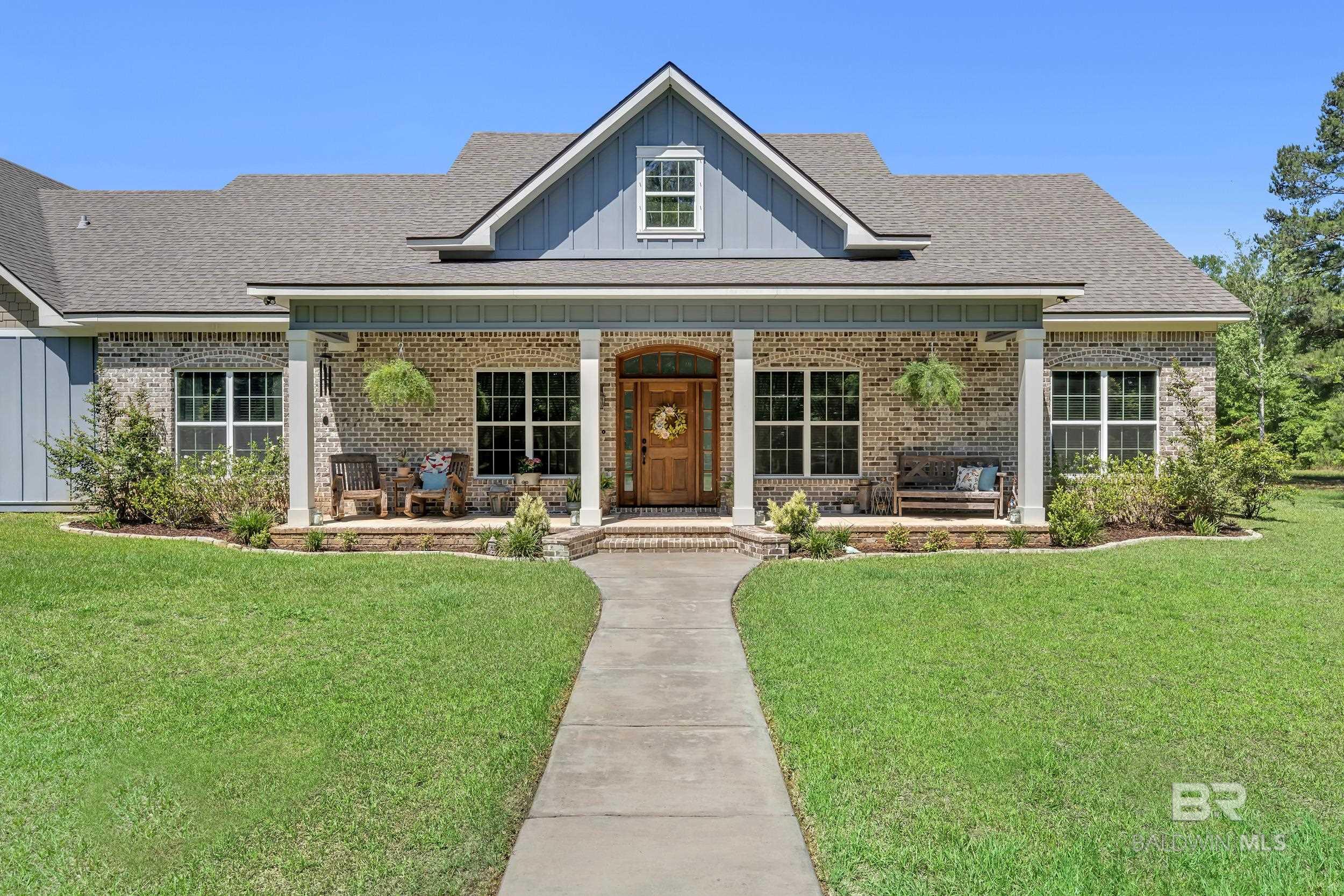 https://zimg.paragon.ice.com/ParagonImages/Property/PG/BCAR/396138/1/0/0/2f897a2653e76d5eae86629efb30afc3/7/4f142fec323316dd62b485141e2b9e36/396138-a15140c9-ad31-4fe1-ba1c-c4fc532e9fbf.JPG