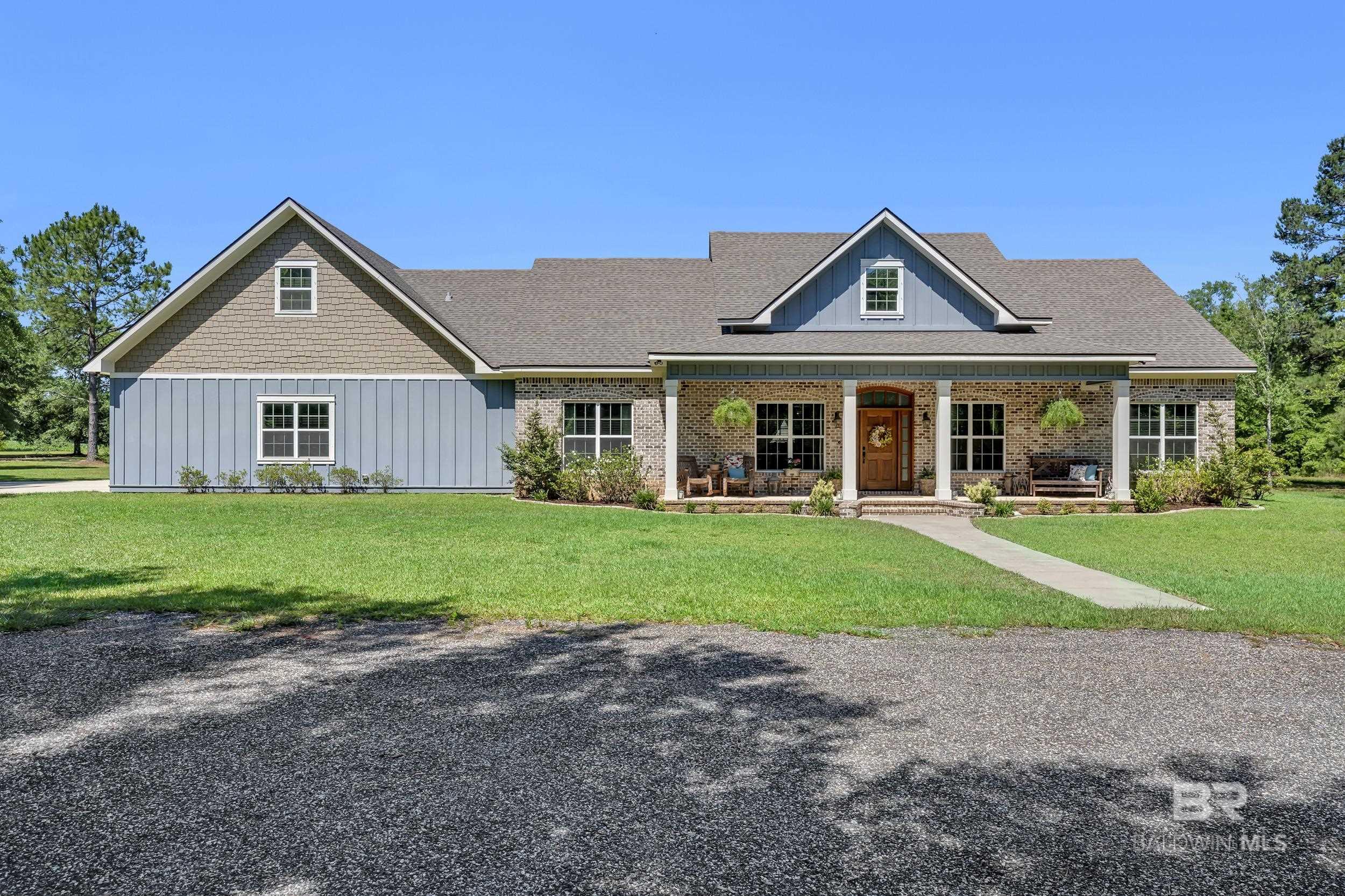 https://zimg.paragon.ice.com/ParagonImages/Property/PG/BCAR/396138/3/0/0/d573ab12604e4a8a9c432eaaad8844dd/7/4f142fec323316dd62b485141e2b9e36/396138-446a8884-50be-4e7f-a3be-c45515ddf7fb.JPG