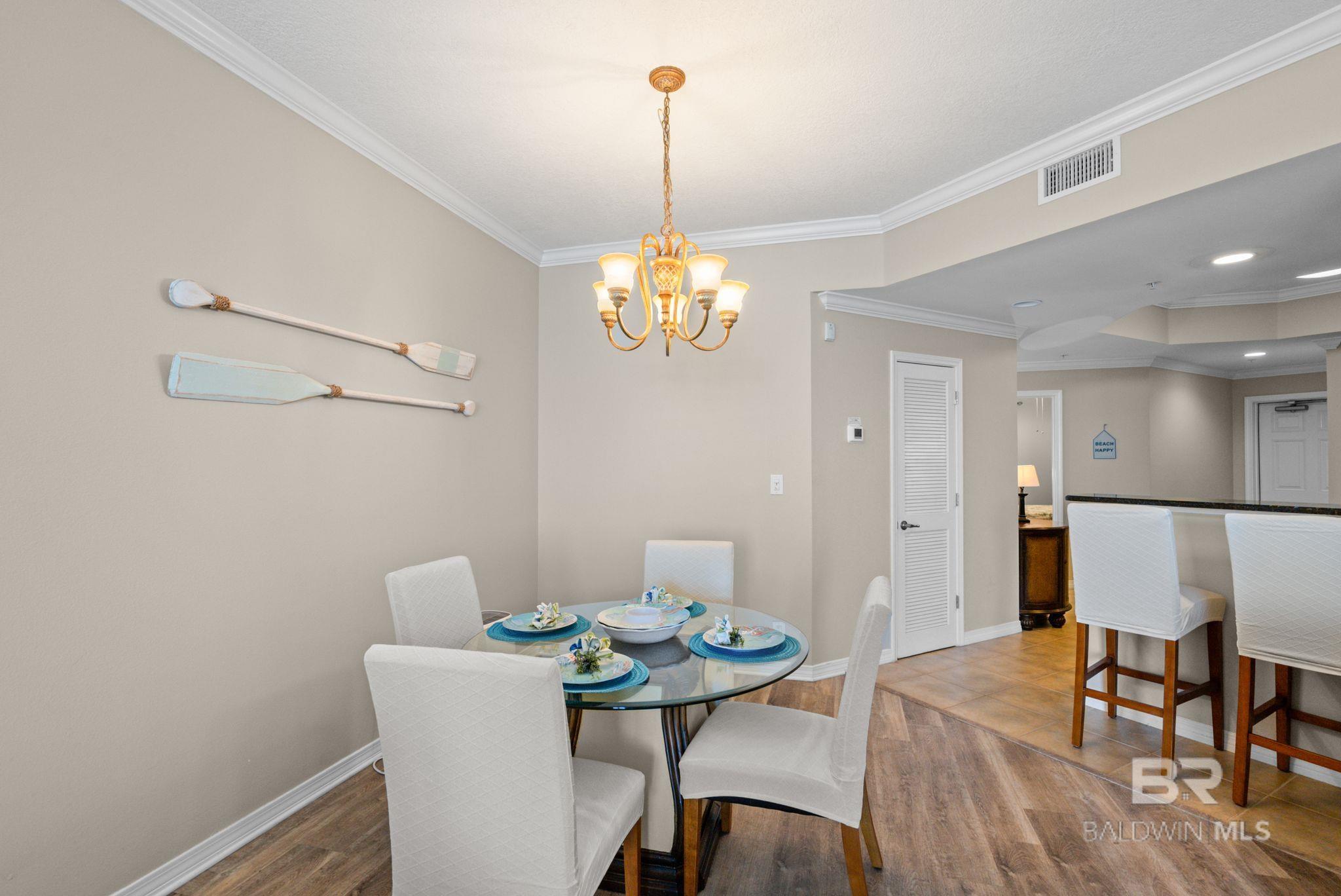 https://zimg.paragon.ice.com/ParagonImages/Property/PG/BCAR/396151/21/0/0/03fa2eecaa52f1cb5b99587e5edffebc/7/9b64df5b0f554de7e49e6fa5e9b3febe/396151-9492dabd-2b25-4412-916a-e25ad7517e38.JPG