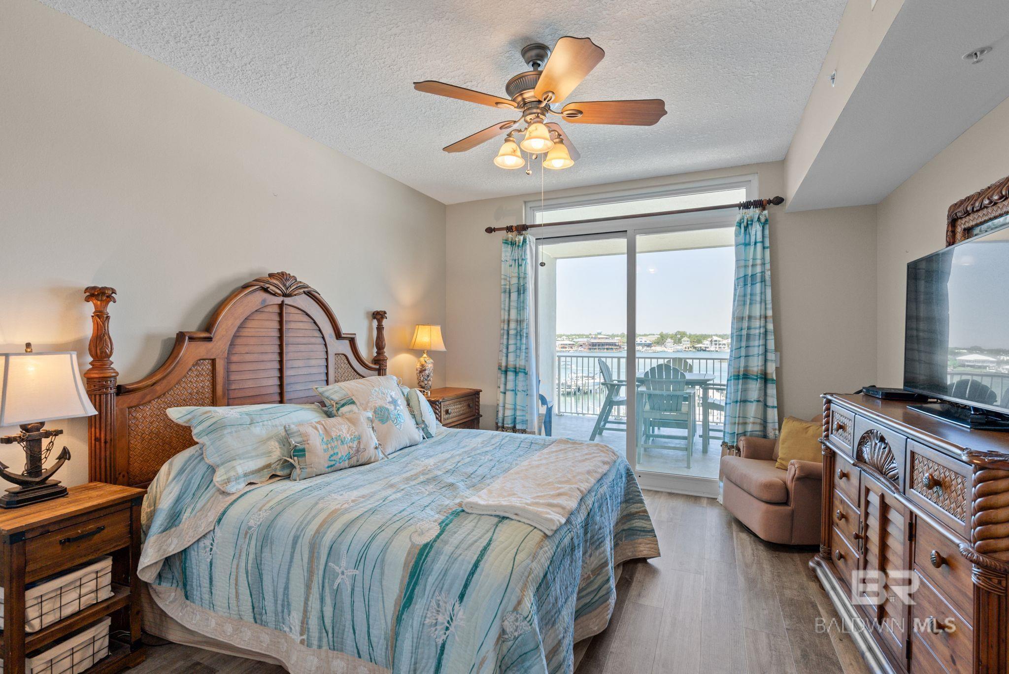 https://zimg.paragon.ice.com/ParagonImages/Property/PG/BCAR/396151/26/0/0/ad6120f4f65365b61febbc6dc0de8eed/7/9b64df5b0f554de7e49e6fa5e9b3febe/396151-13eb45e8-aafc-425a-a134-707a060fe985.JPG