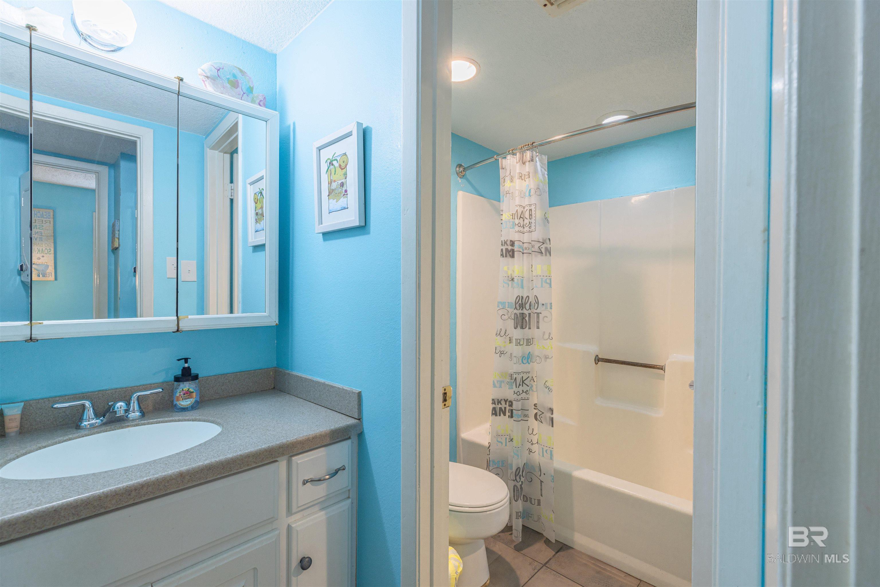 1129 W Beach Boulevard UNIT 206, Gulf Shores, AL, 36542