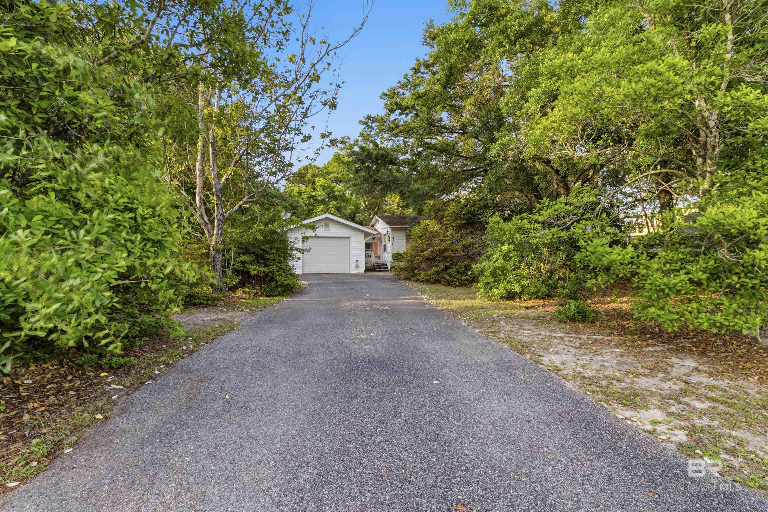 https://zimg.paragon.ice.com/ParagonImages/Property/PG/BCAR/396181/30/0/0/2d1581388f95619c6e1b19aca490b34e/7/780d2de60f97613d5a5c6b6006a34173/396181-75e7f39d-9a33-4d47-8f44-e2769281f786.JPG