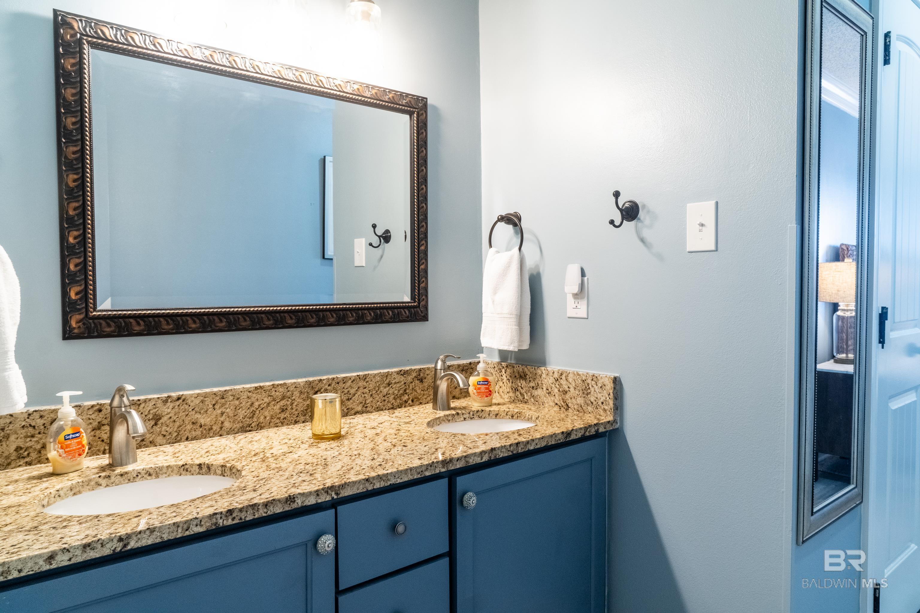 4615 PORT SIDE Lane UNIT 202, Gulf Shores, AL, 36542