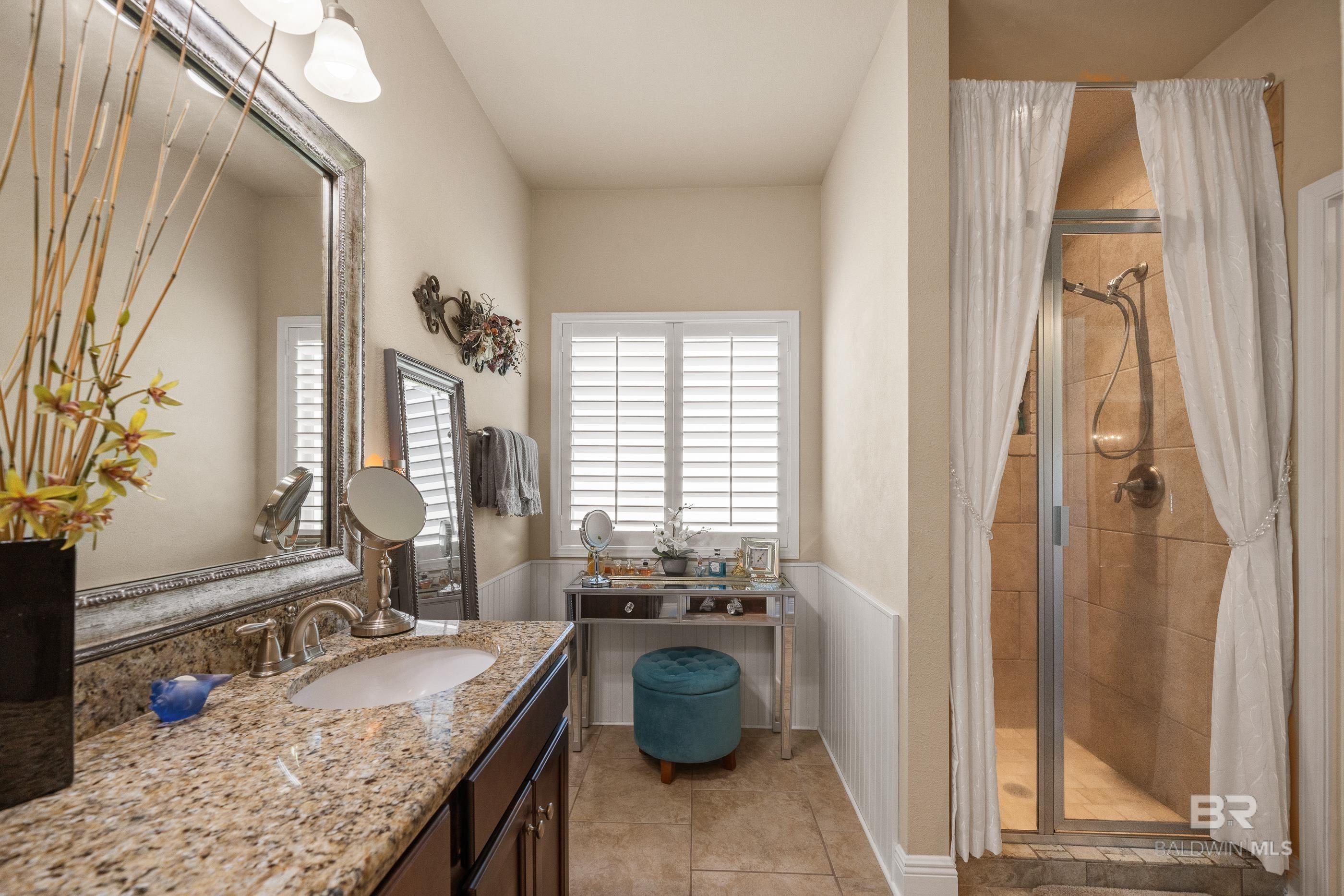 4268 Birkdale Street, Gulf Shores, AL, 36542