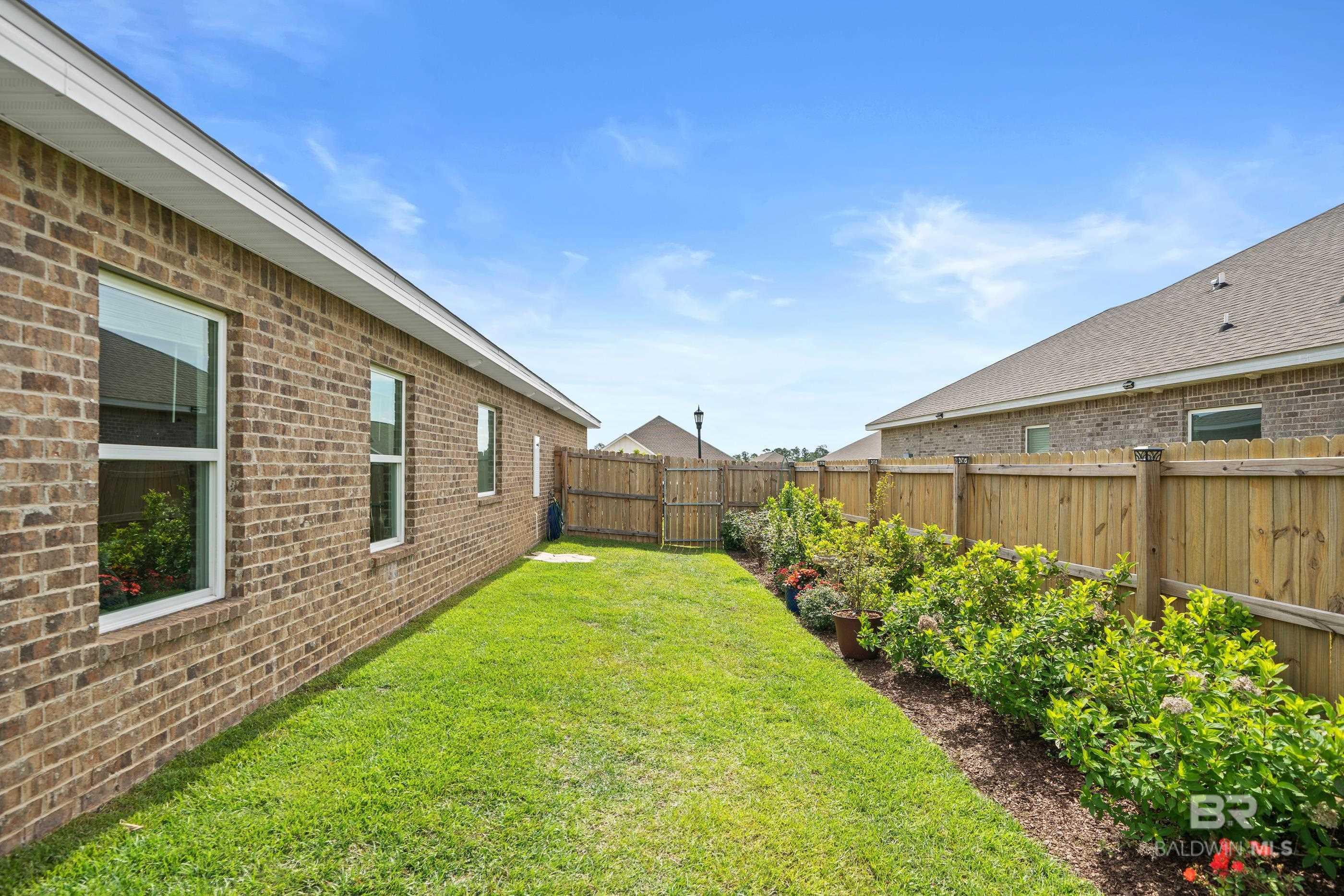 https://zimg.paragon.ice.com/ParagonImages/Property/PG/BCAR/396254/27/0/0/d689708e1ca6a3d3c459f23c88e1dc8a/7/f91cc2201d6306c9c060c1e725ecdd25/396254-dd35e9ef-cecc-4a73-9837-0291f75d88e8.JPG