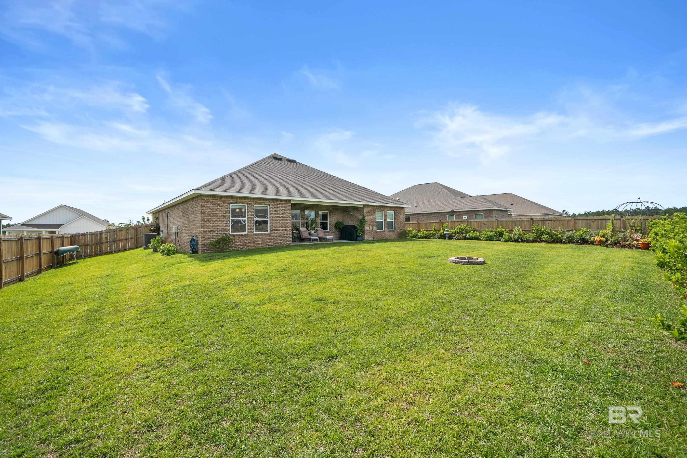 https://zimg.paragon.ice.com/ParagonImages/Property/PG/BCAR/396254/29/0/0/21a54c0606fe86b4be93241dbd30c6c8/7/f91cc2201d6306c9c060c1e725ecdd25/396254-238ac138-9cd4-4509-a824-a70c6d910087.JPG
