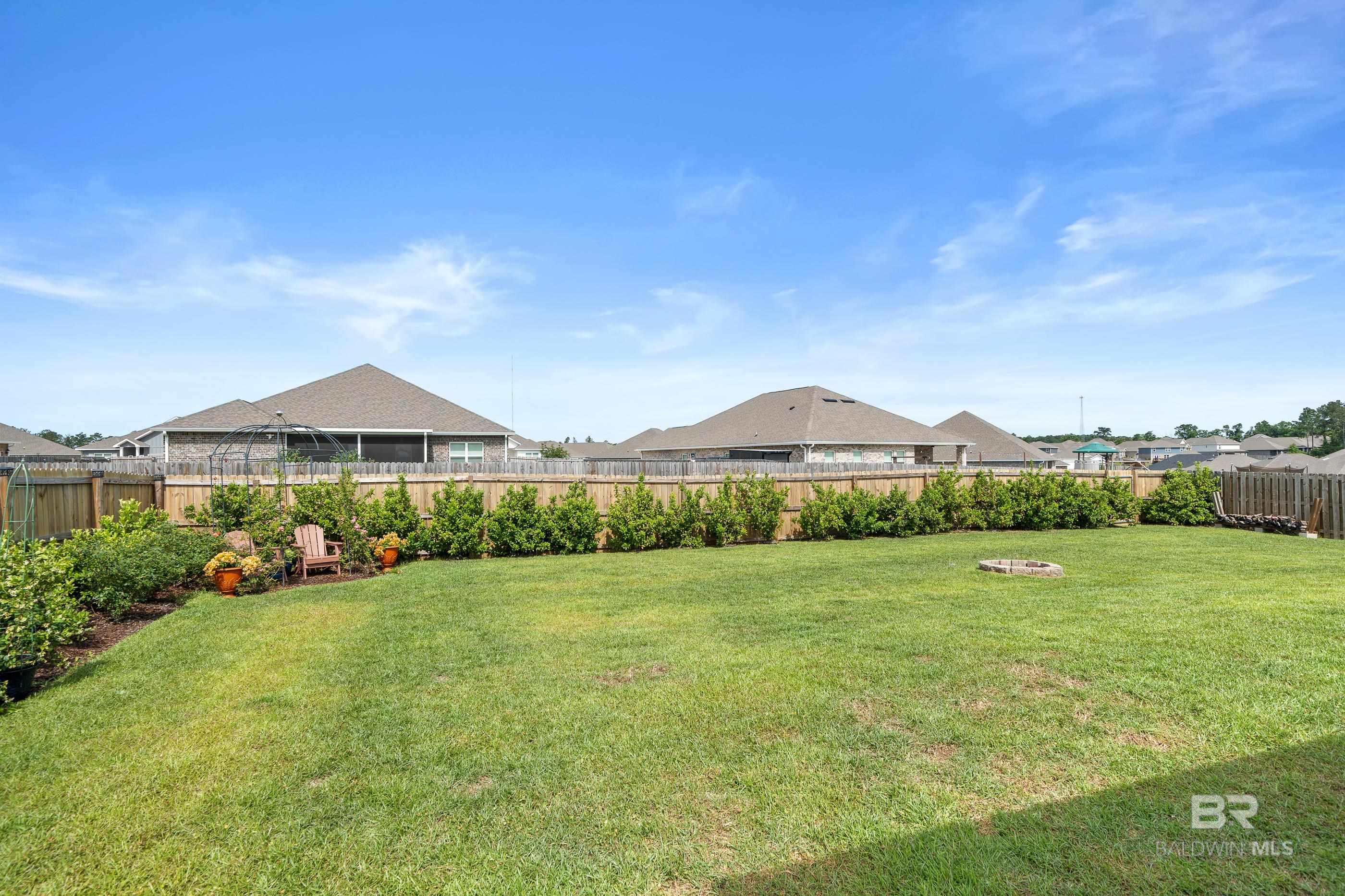 https://zimg.paragon.ice.com/ParagonImages/Property/PG/BCAR/396254/32/0/0/0f32852c19c9bd51efc0270de8a833b5/7/f91cc2201d6306c9c060c1e725ecdd25/396254-f0a994d4-fee5-4ccb-b622-570d5e1fcd97.JPG