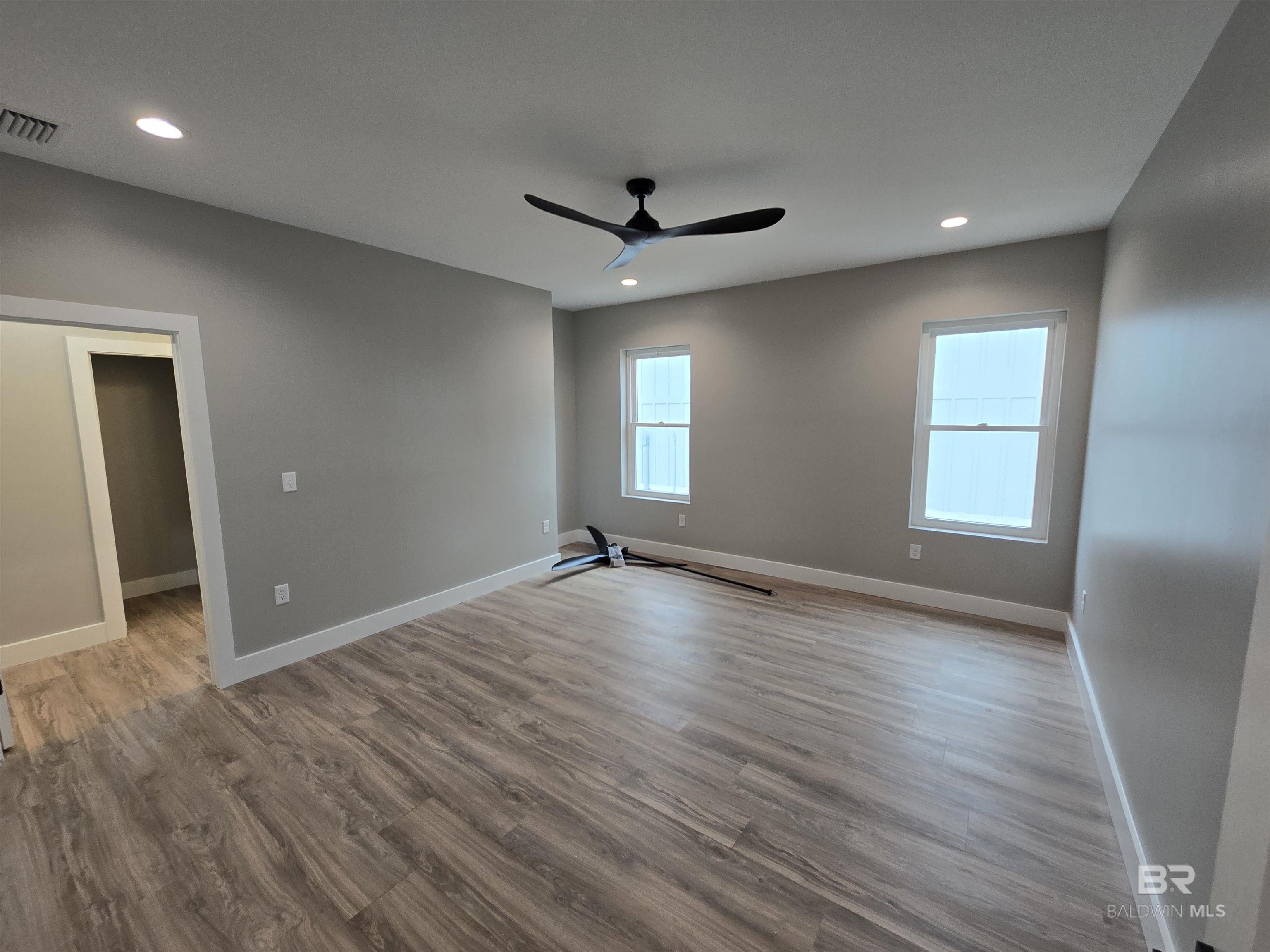 https://zimg.paragon.ice.com/ParagonImages/Property/PG/BCAR/396256/22/0/0/4ed1b57dc4b3e4dbe1b50ca93d4b30c3/7/cb7fa451cd795845d834941823b3e566/396256-e648f97b-c699-43c3-9253-a94746ddb7fc.JPG