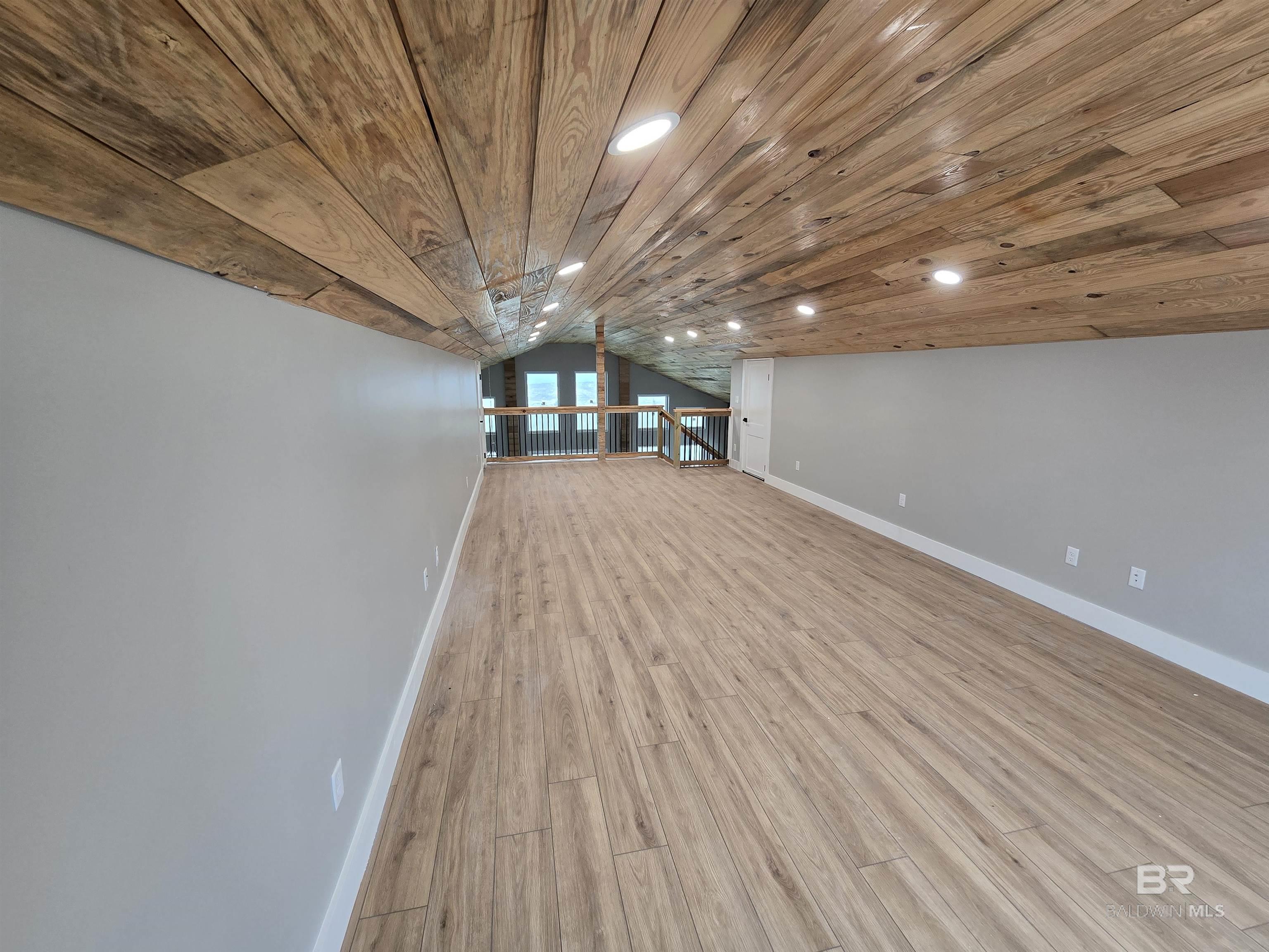 https://zimg.paragon.ice.com/ParagonImages/Property/PG/BCAR/396256/32/0/0/780fb440168bcc9b6a0526586b3e0f63/7/cb7fa451cd795845d834941823b3e566/396256-5585269d-421d-4db0-b45a-bb68af19f72d.JPG