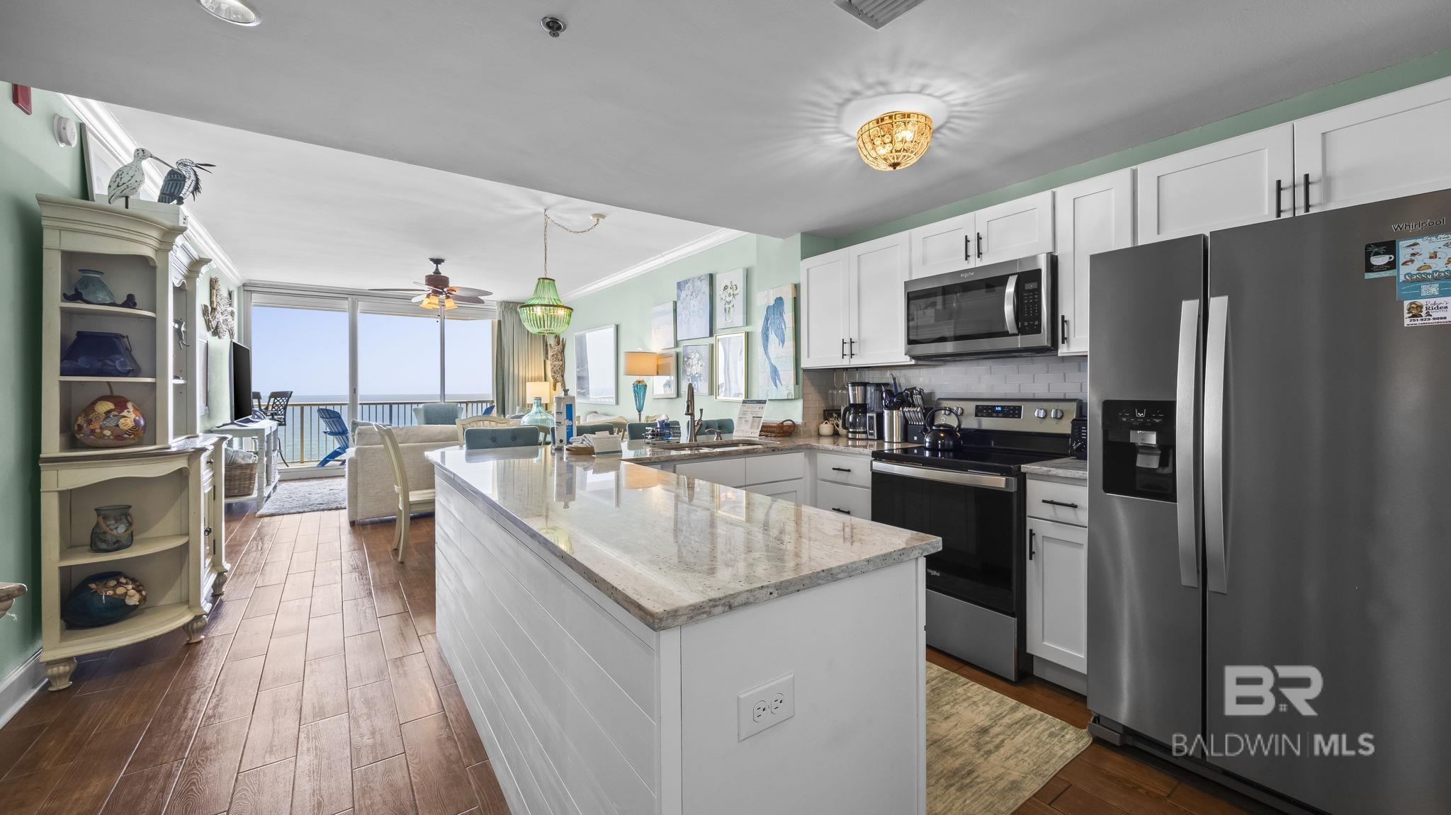 https://zimg.paragon.ice.com/ParagonImages/Property/PG/BCAR/396258/15/0/0/19619642bc472fc708fc0b877356d0ff/7/ba84a8440c1e77463a035973fa103bb0/396258-cd2fdaea-be80-40f2-9830-dd2f771f1d84.JPG