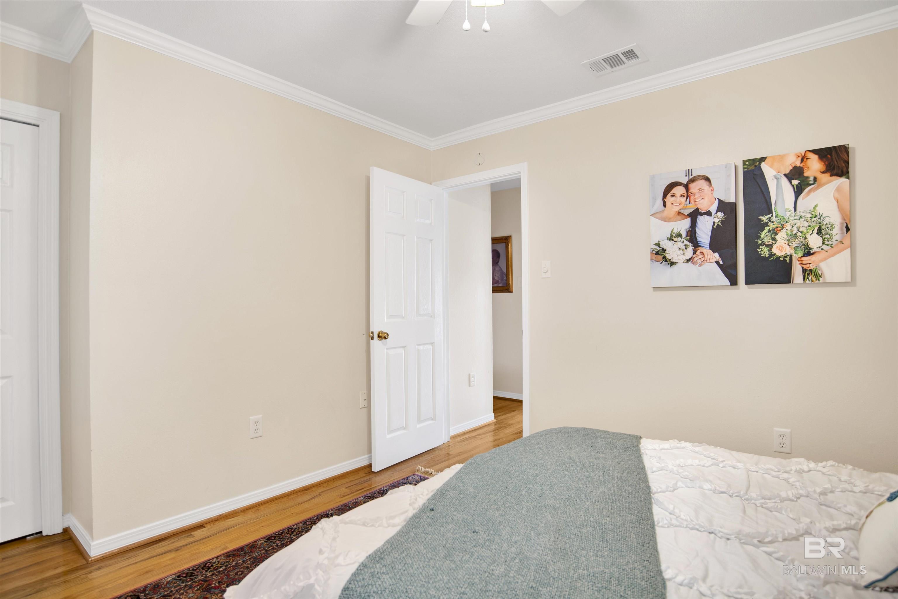 https://zimg.paragon.ice.com/ParagonImages/Property/PG/BCAR/396259/20/0/0/1729e78cd9f57b87f3b5af1fa7e919fd/7/d7a44e88a98daa47736a3f42f88b4f35/396259-b2c41cae-7bc7-48f5-bcb0-0ebda5baf30a.JPG