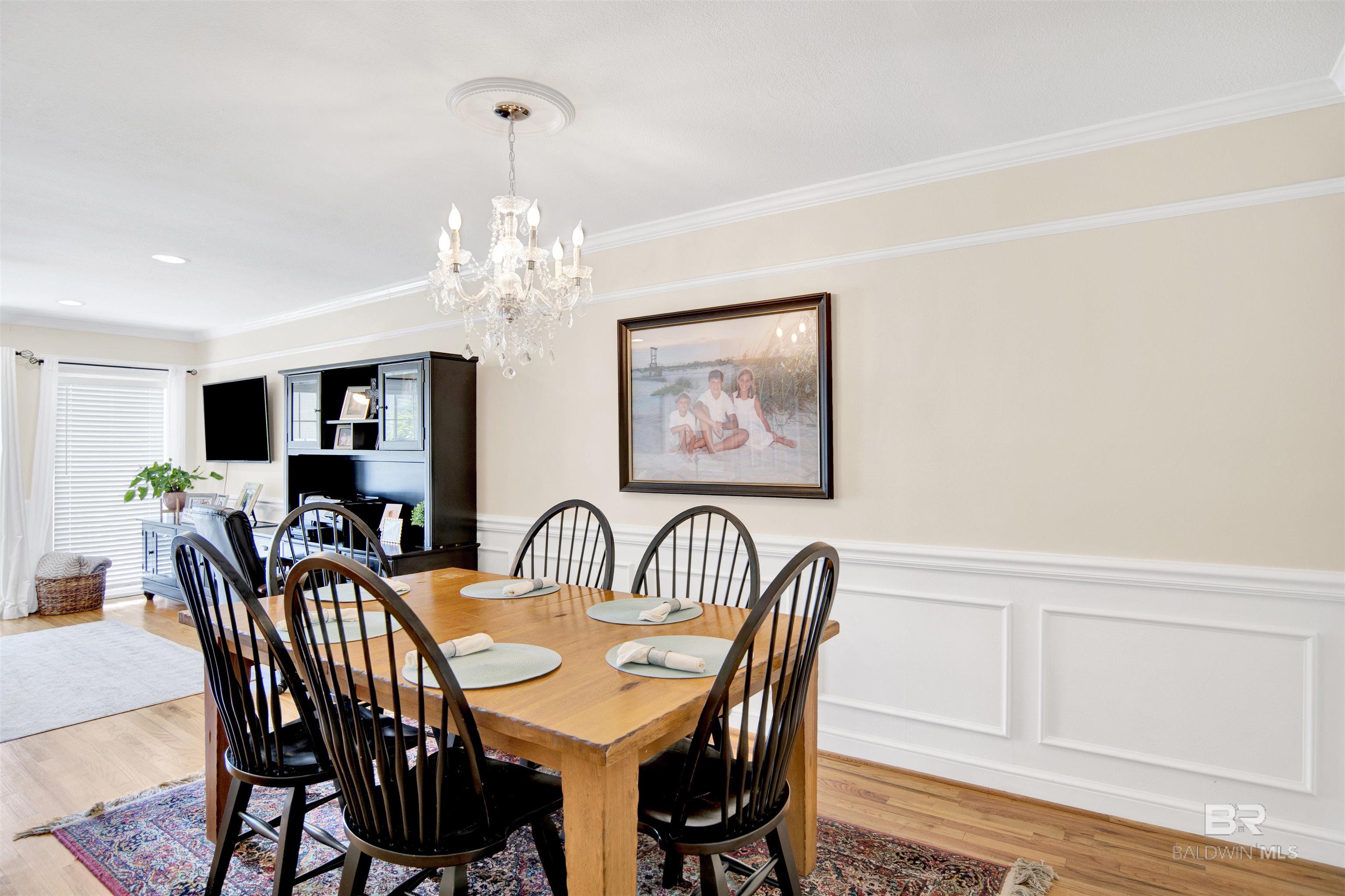 https://zimg.paragon.ice.com/ParagonImages/Property/PG/BCAR/396259/8/0/0/36ff69514e3f8cbe19686be23c6d617d/7/d7a44e88a98daa47736a3f42f88b4f35/396259-8aa2c50c-a022-40bd-8be5-d17b3b948ffe.JPG