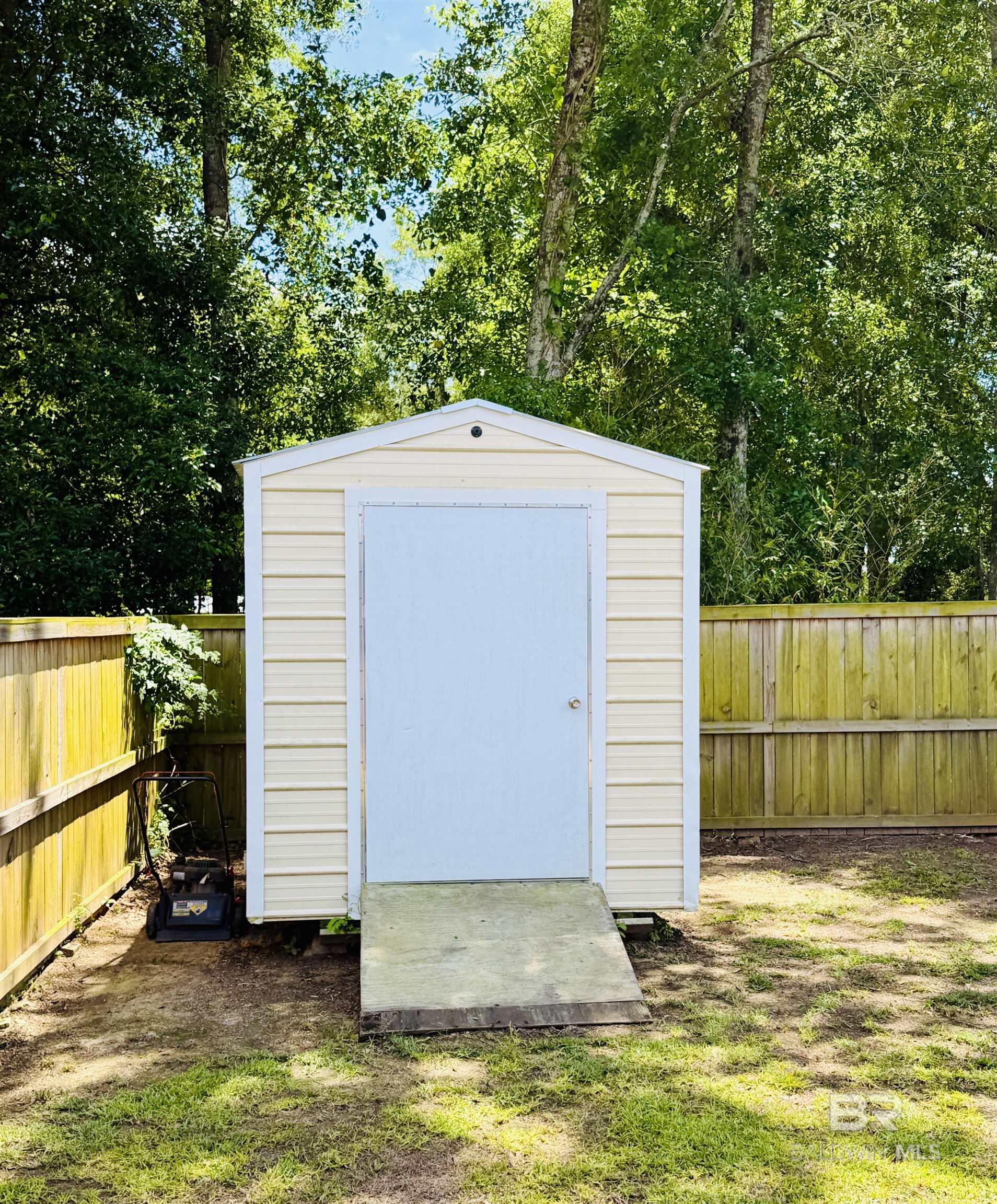 https://zimg.paragon.ice.com/ParagonImages/Property/PG/BCAR/396263/30/0/0/c7478380424eb0a7b4d1a7788f108ca2/7/c8e2fb6776ca5ace046d8609c3e81c00/396263-fd25955f-6bea-414c-bbe3-9150958bd296.JPG