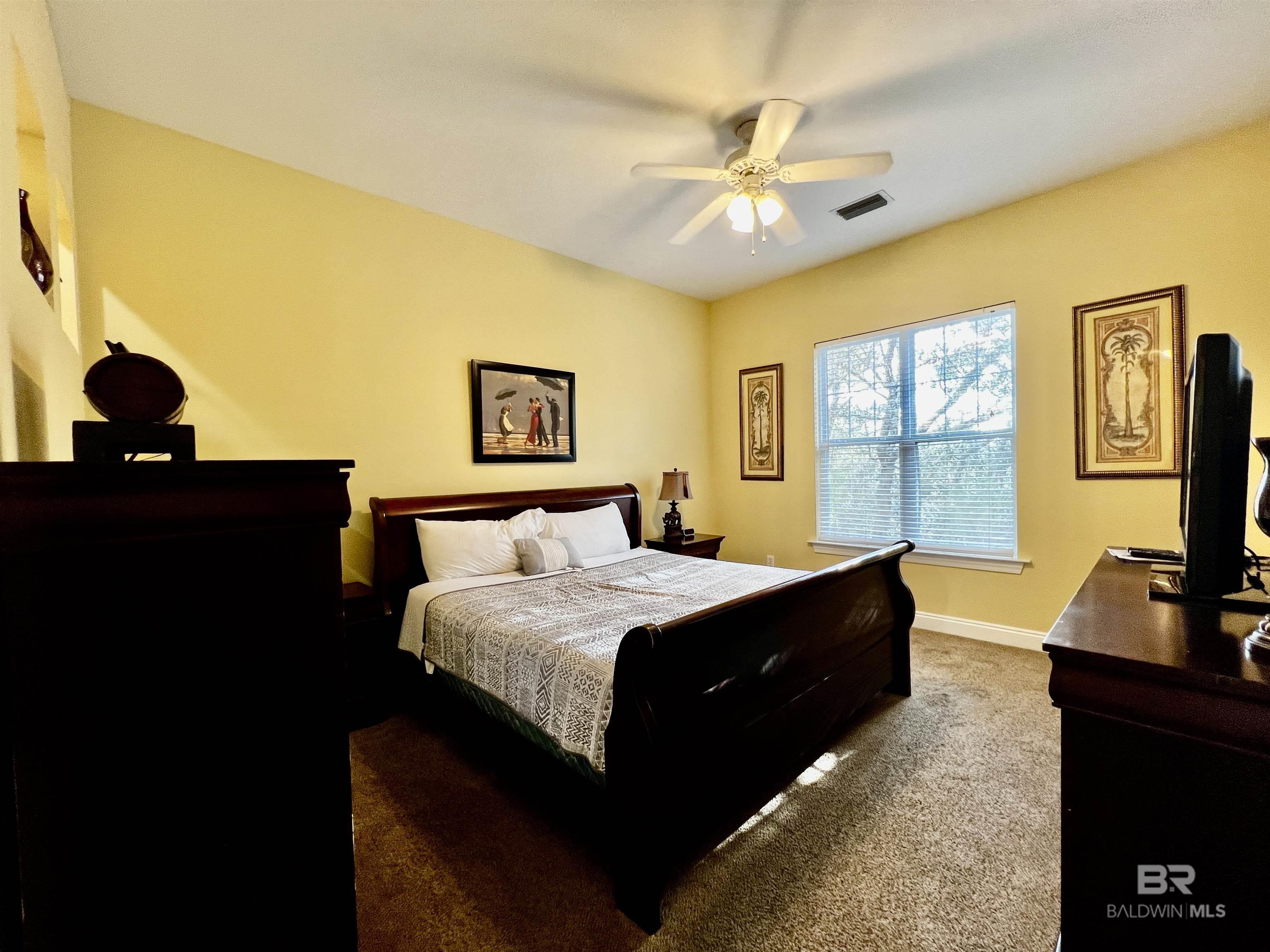 https://zimg.paragon.ice.com/ParagonImages/Property/PG/BCAR/396268/18/0/0/178f6a57104a97e6b1919a045e841283/7/b7afdc149fa039d60cd29d55af2479c1/396268-d9c55a7f-0933-4fa6-b197-33d23c52d236.JPG