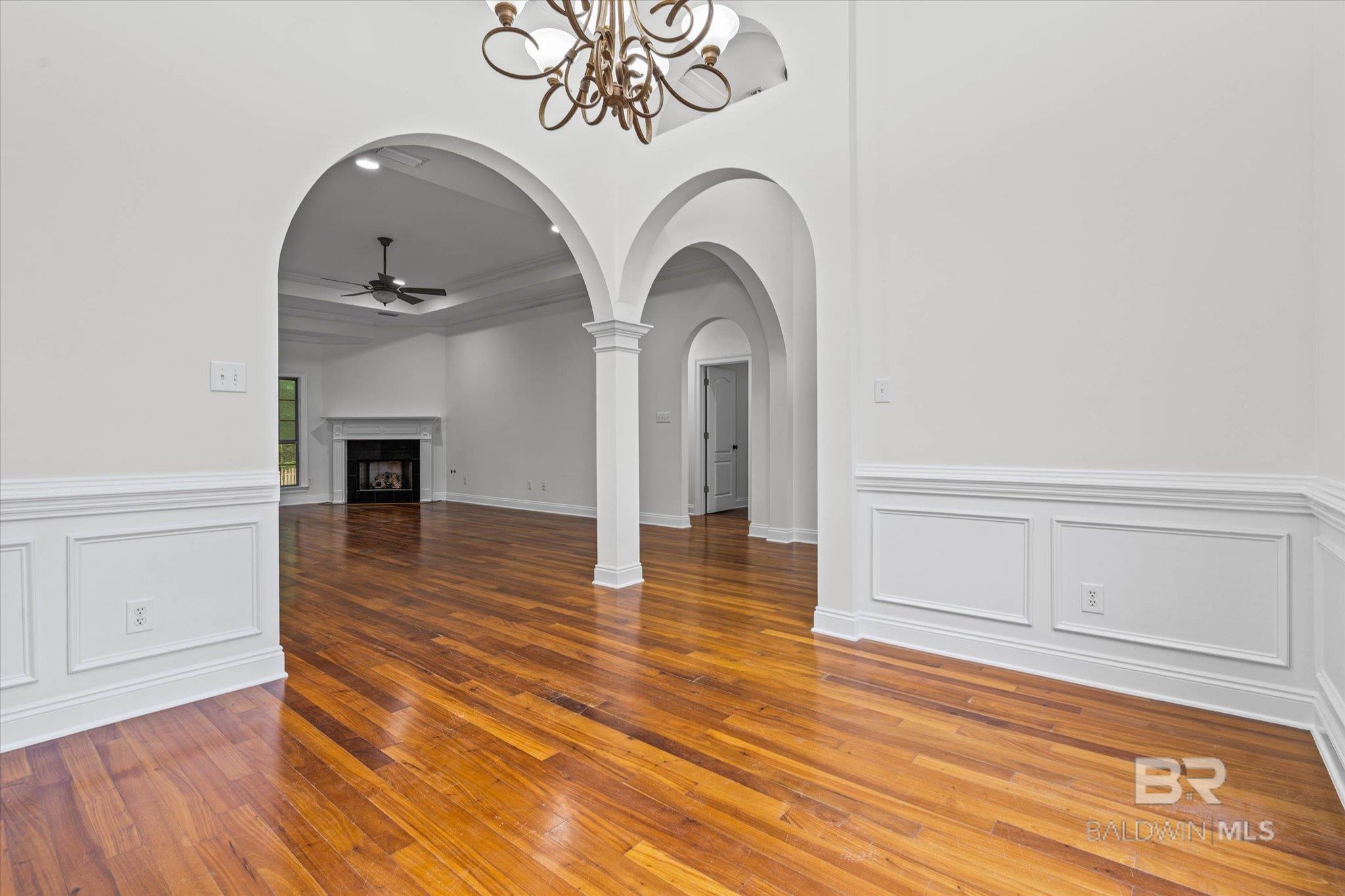 https://zimg.paragon.ice.com/ParagonImages/Property/PG/BCAR/396285/4/0/0/b1b6c0664f41145f8f8b69869923c156/7/9a097055131ebd882fd6b419052d1e61/396285-cb794807-6c32-400a-a251-6474e39ddbc7.JPG