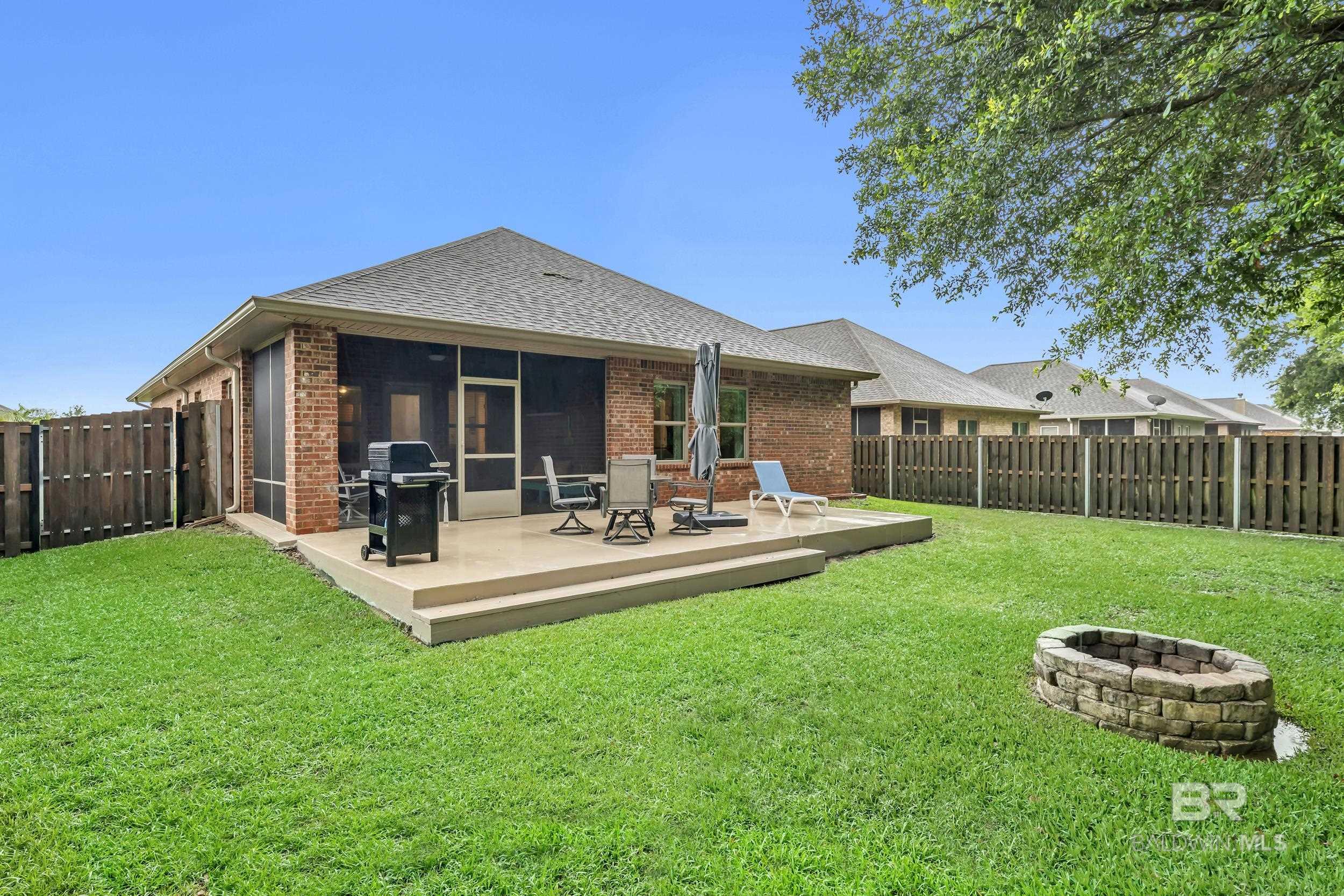 https://zimg.paragon.ice.com/ParagonImages/Property/PG/BCAR/396291/36/0/0/cb18d87d683471f889e51d8554367cff/7/61f69ceee5f0c7f43ba2b4a12cf8bdf3/396291-399508da-4b1d-4851-b5f4-5632ee63a0ba.JPG
